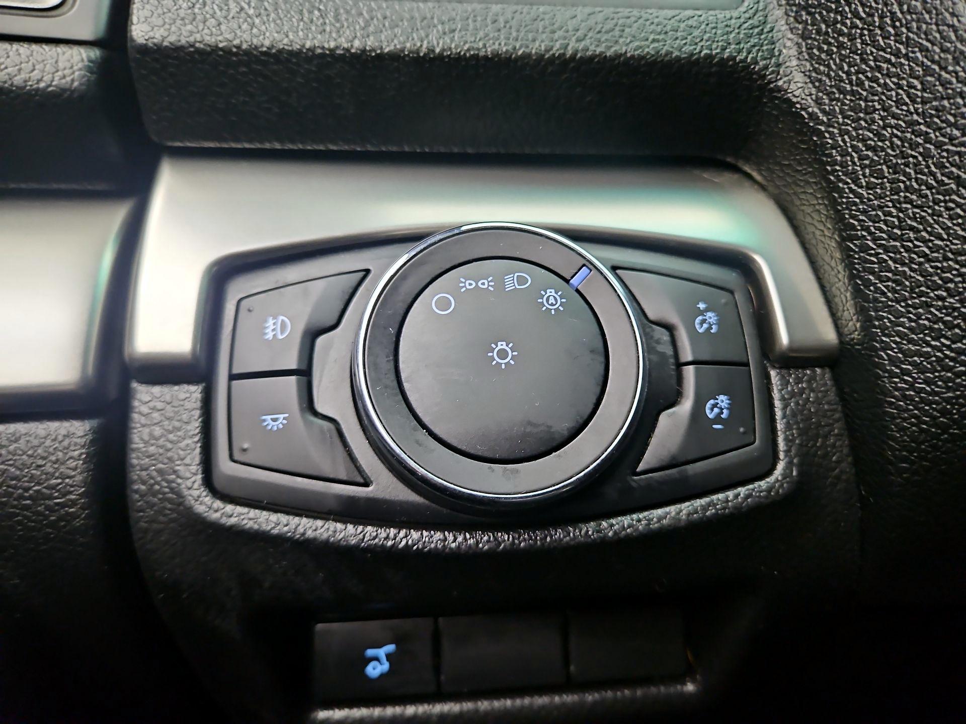 Thumbnail: 2018 Ford Explorer - 13