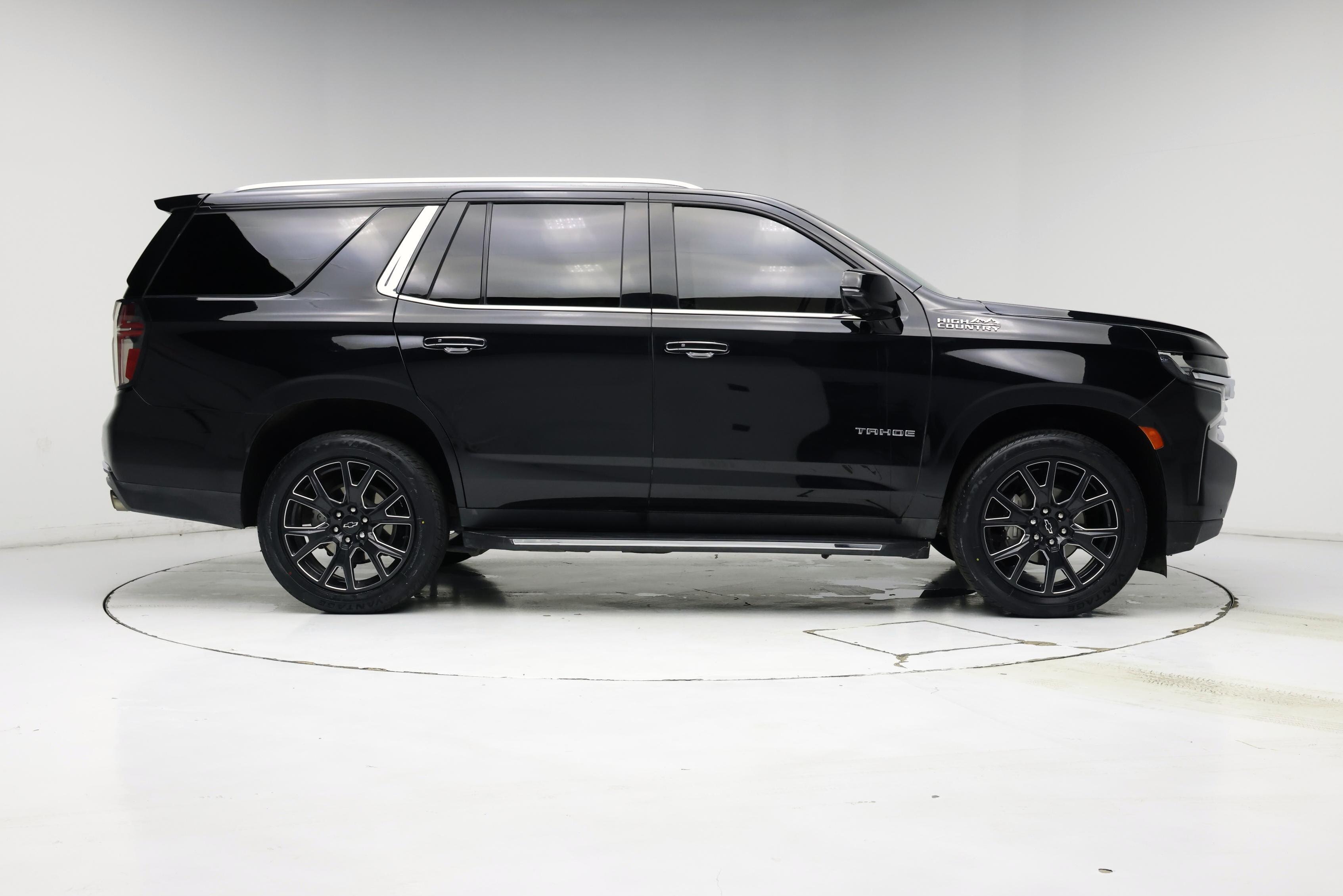 Thumbnail: 2023 Chevrolet Tahoe - 7