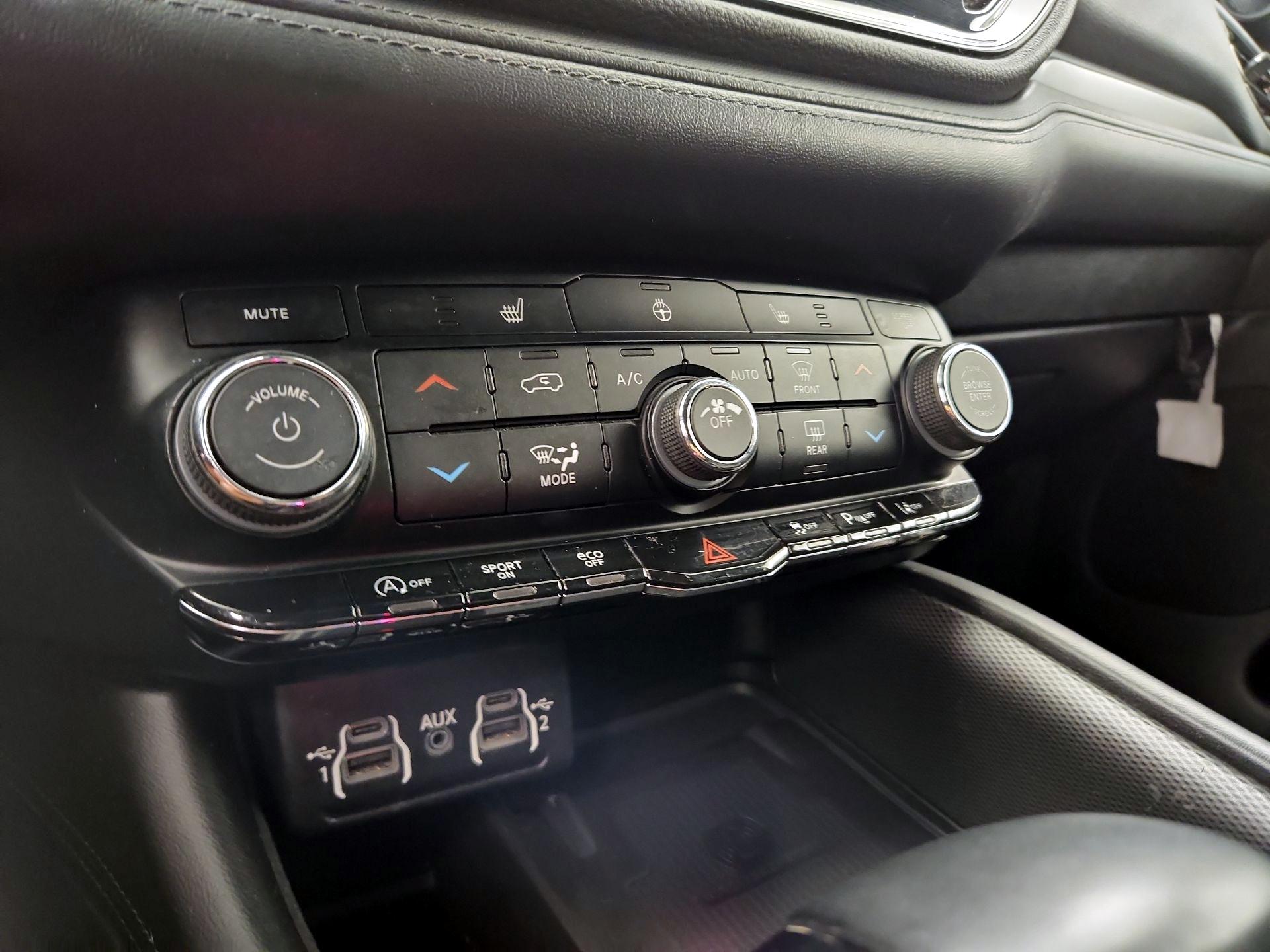 Thumbnail: 2022 Dodge Durango - 17
