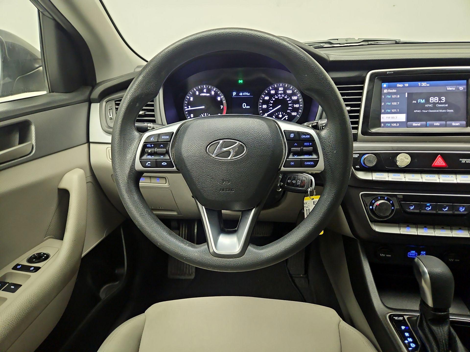 Thumbnail: 2019 Hyundai Sonata - 10