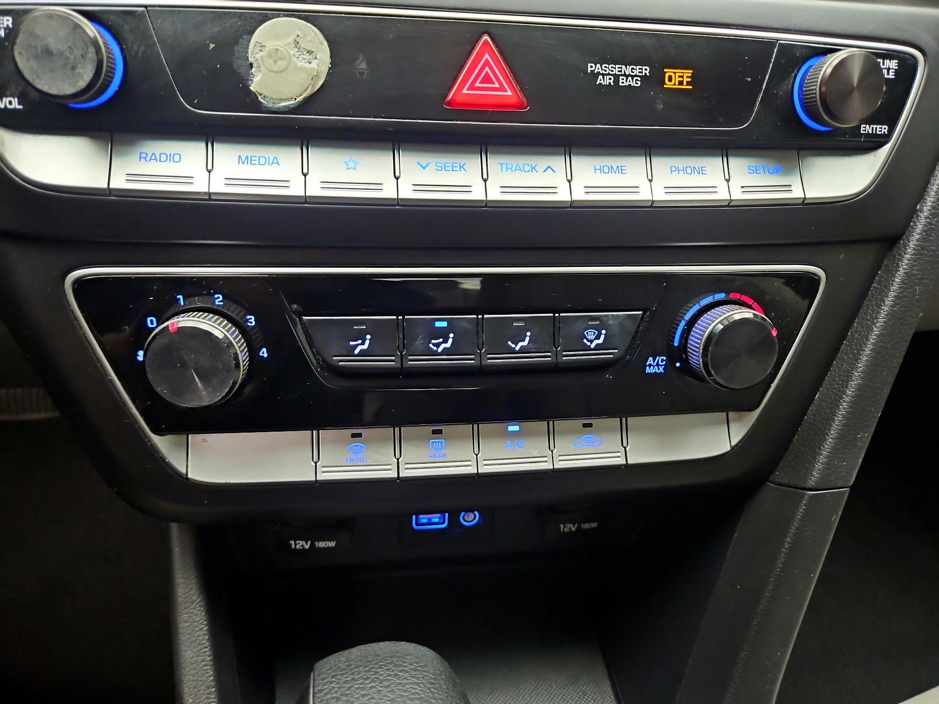 Thumbnail: 2019 Hyundai Sonata - 16