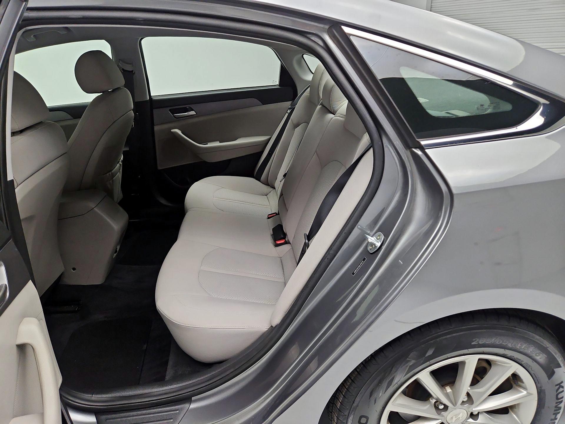 Thumbnail: 2019 Hyundai Sonata - 19