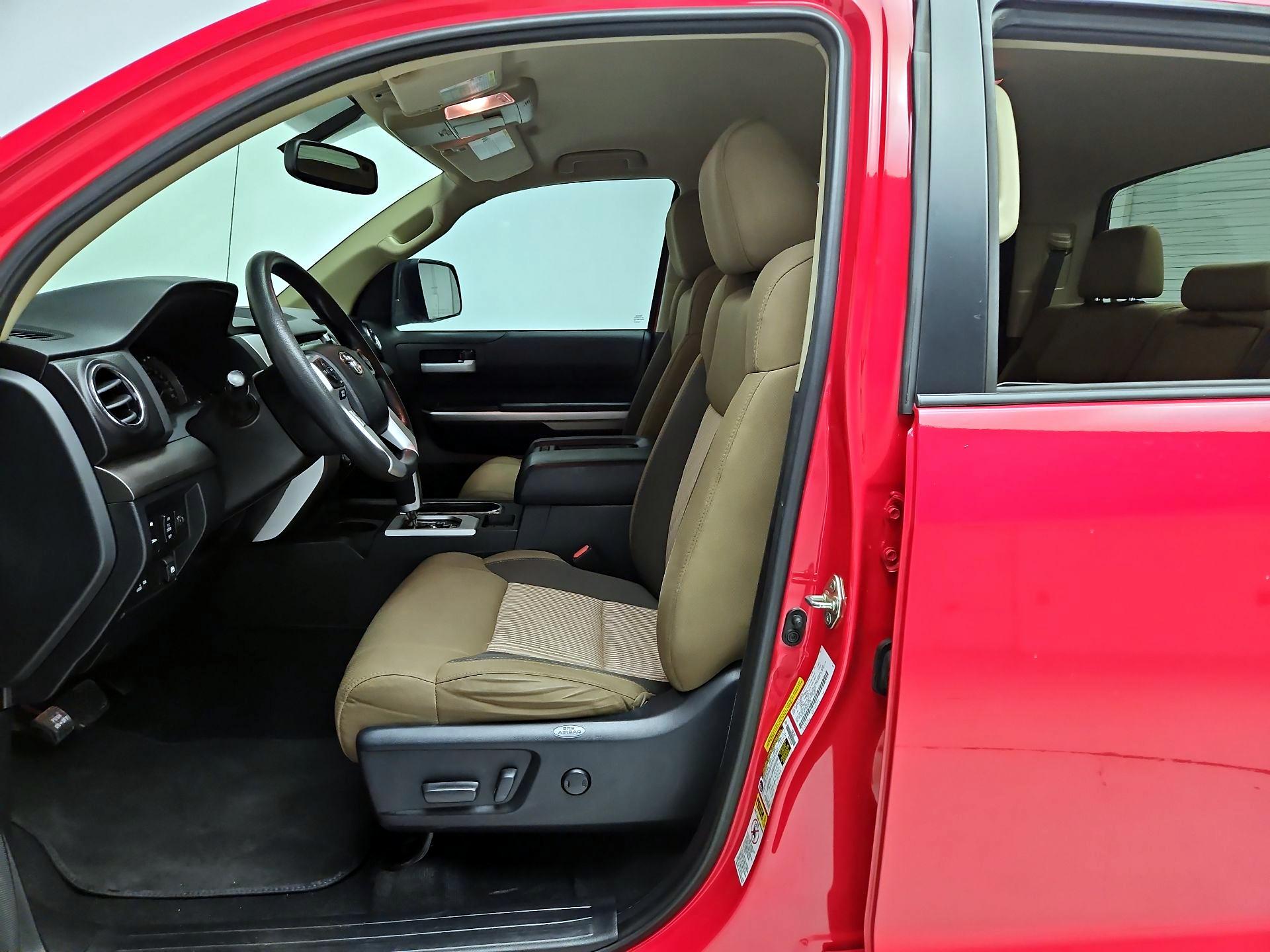 Thumbnail: 2016 Toyota Tundra - 11