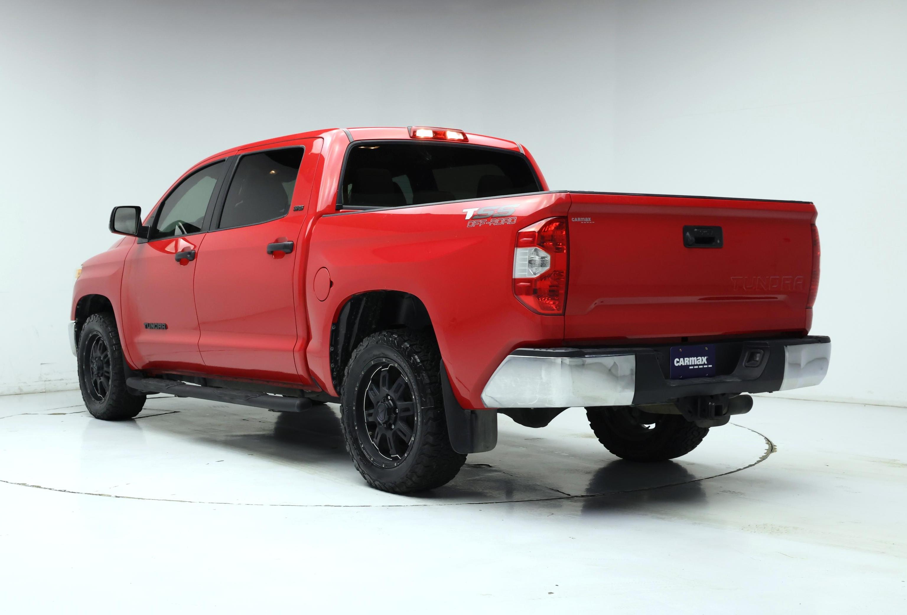 Thumbnail: 2016 Toyota Tundra - 2