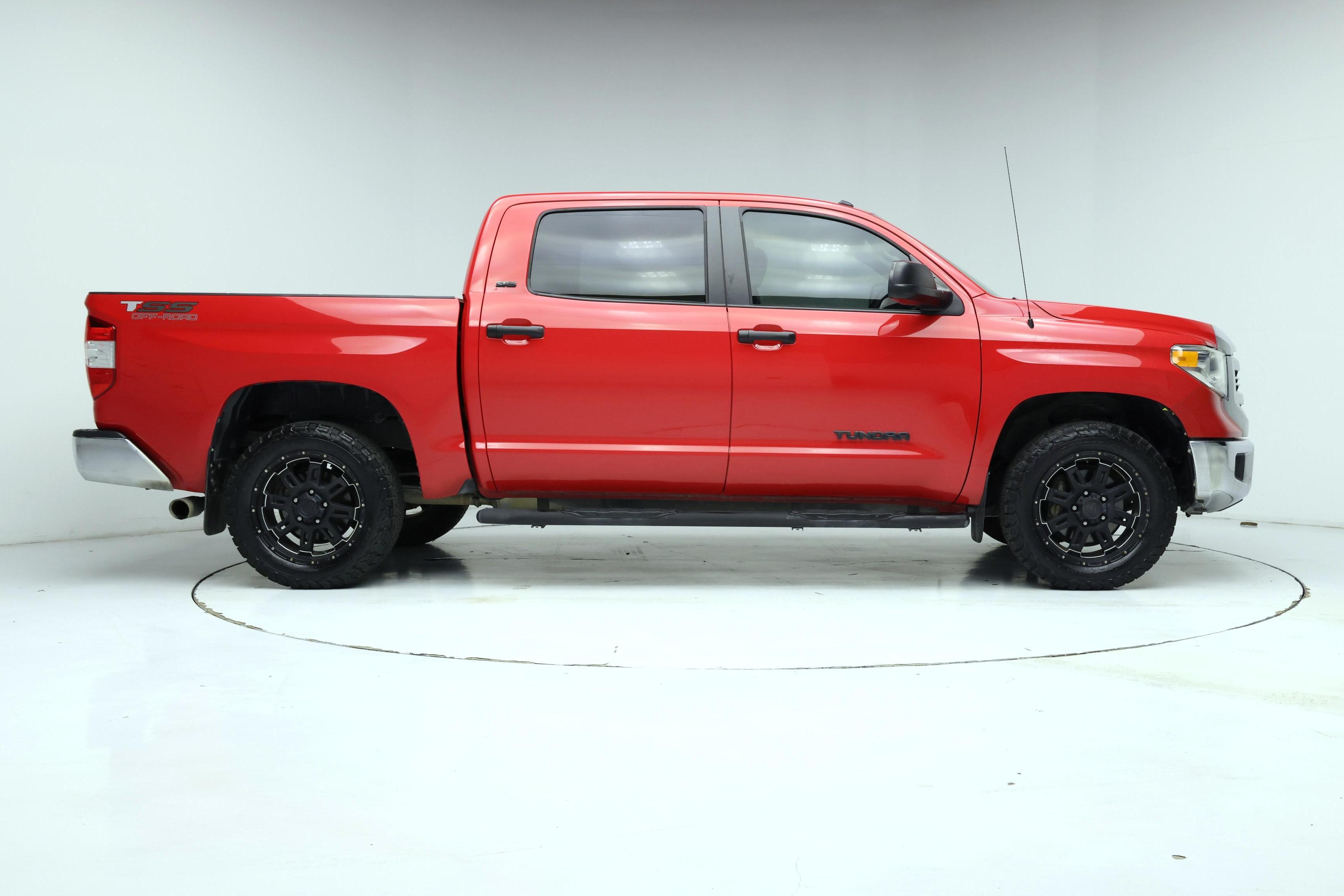 Thumbnail: 2016 Toyota Tundra - 7