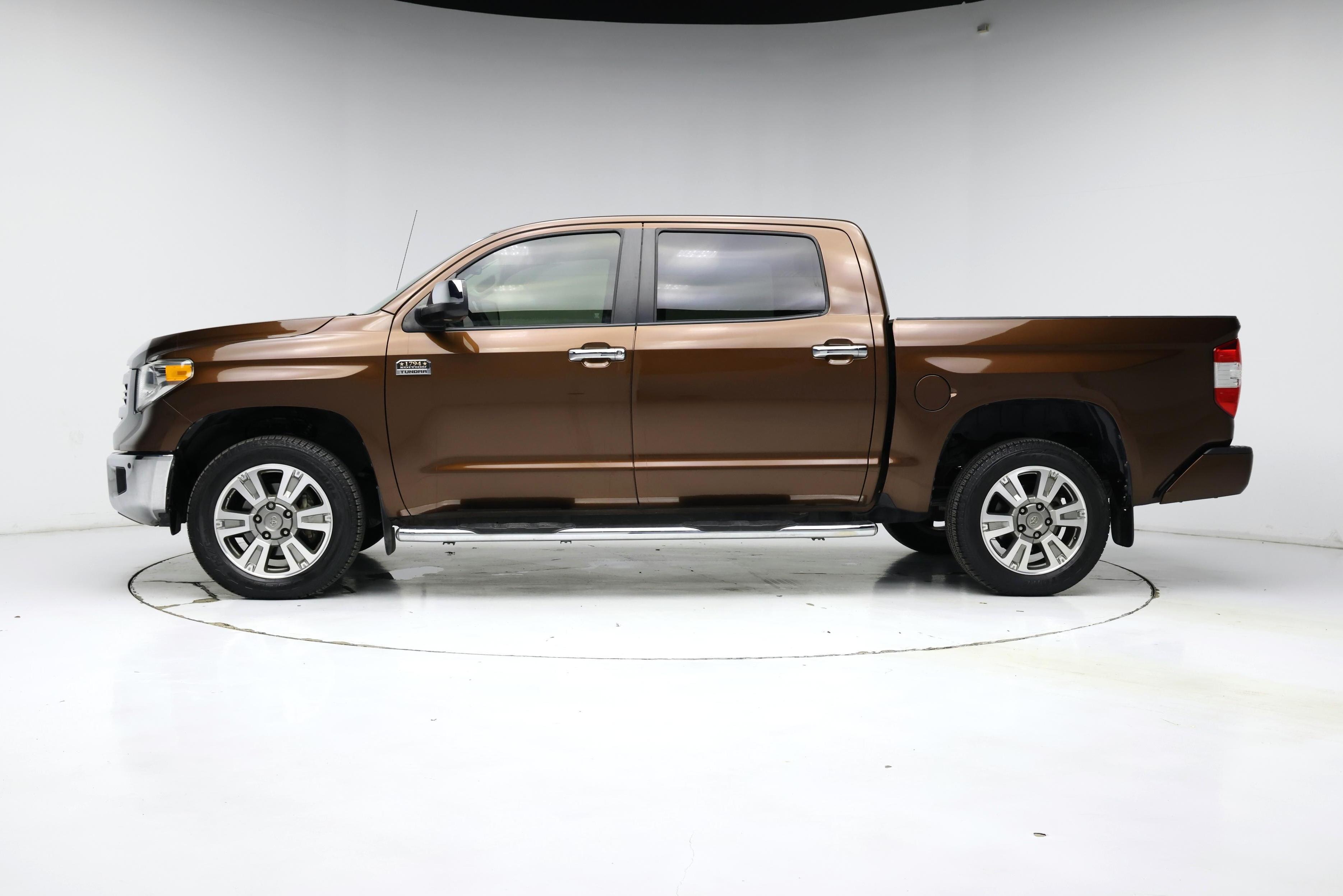 Thumbnail: 2017 Toyota Tundra - 3
