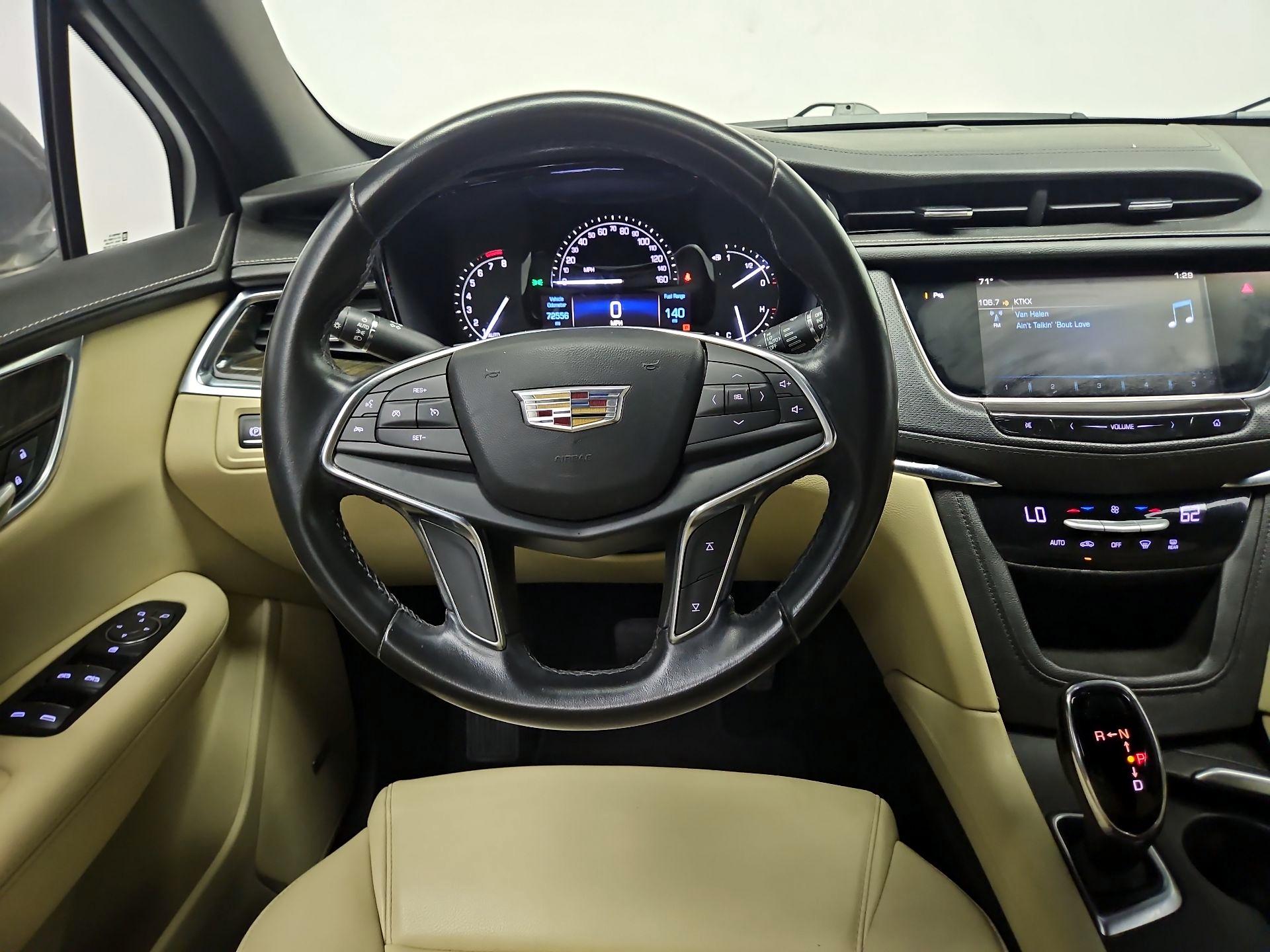 Thumbnail: 2018 Cadillac XT5 - 10