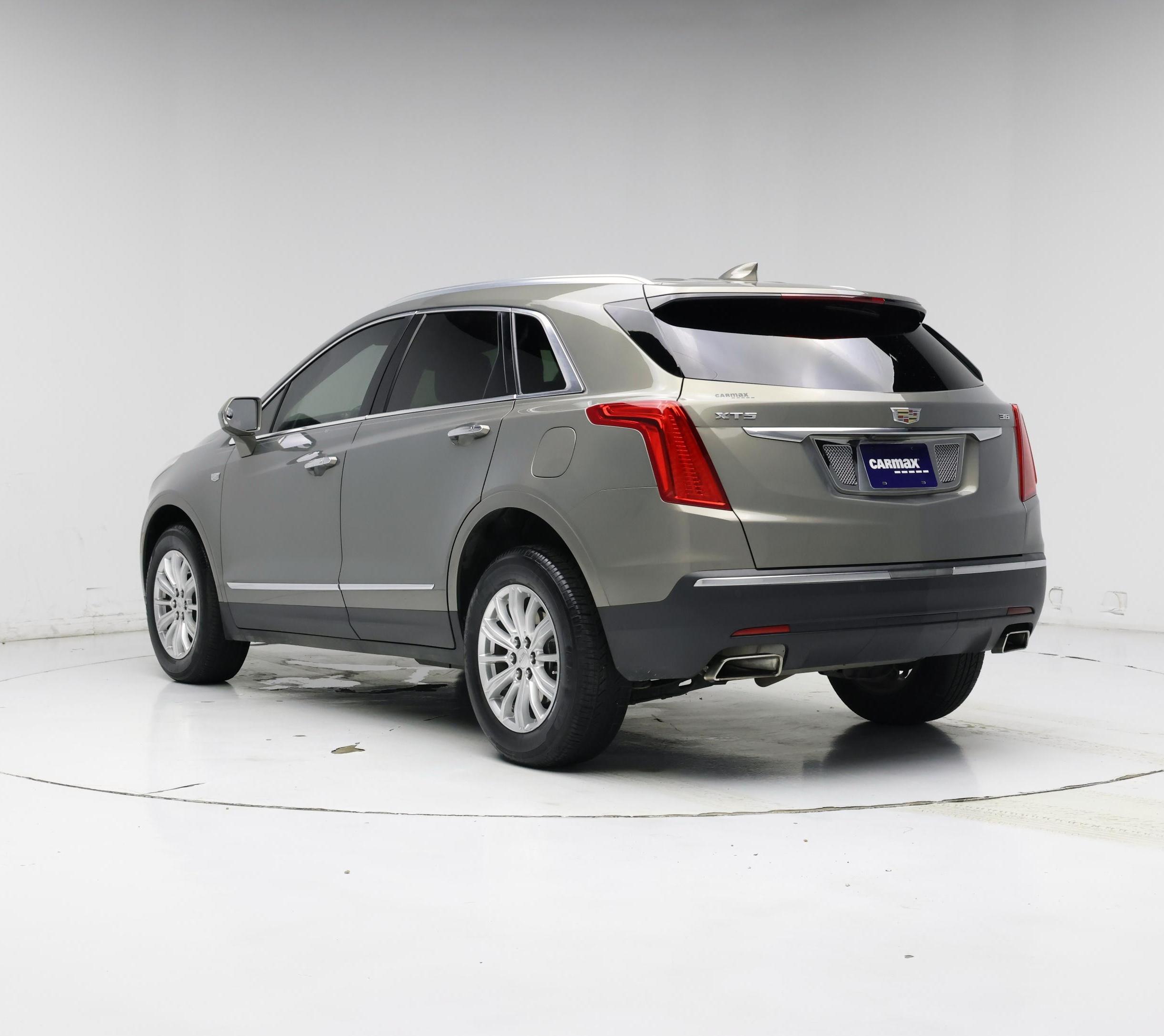 Thumbnail: 2018 Cadillac XT5 - 2