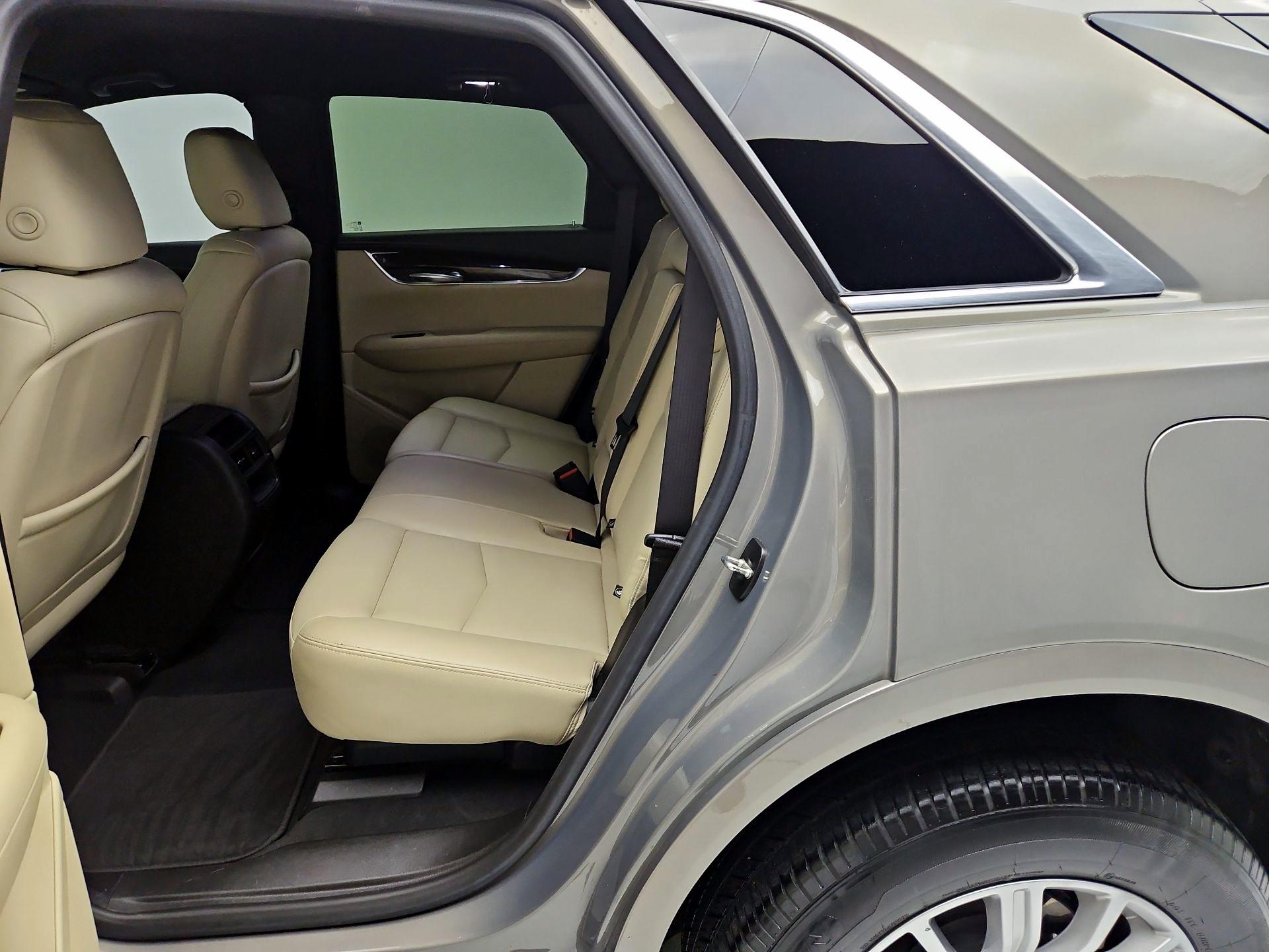 Thumbnail: 2018 Cadillac XT5 - 19