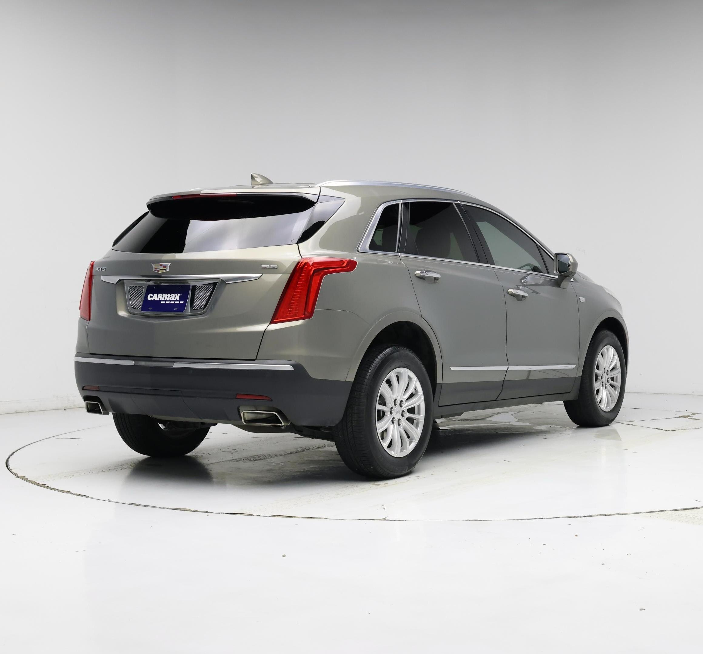 Thumbnail: 2018 Cadillac XT5 - 8