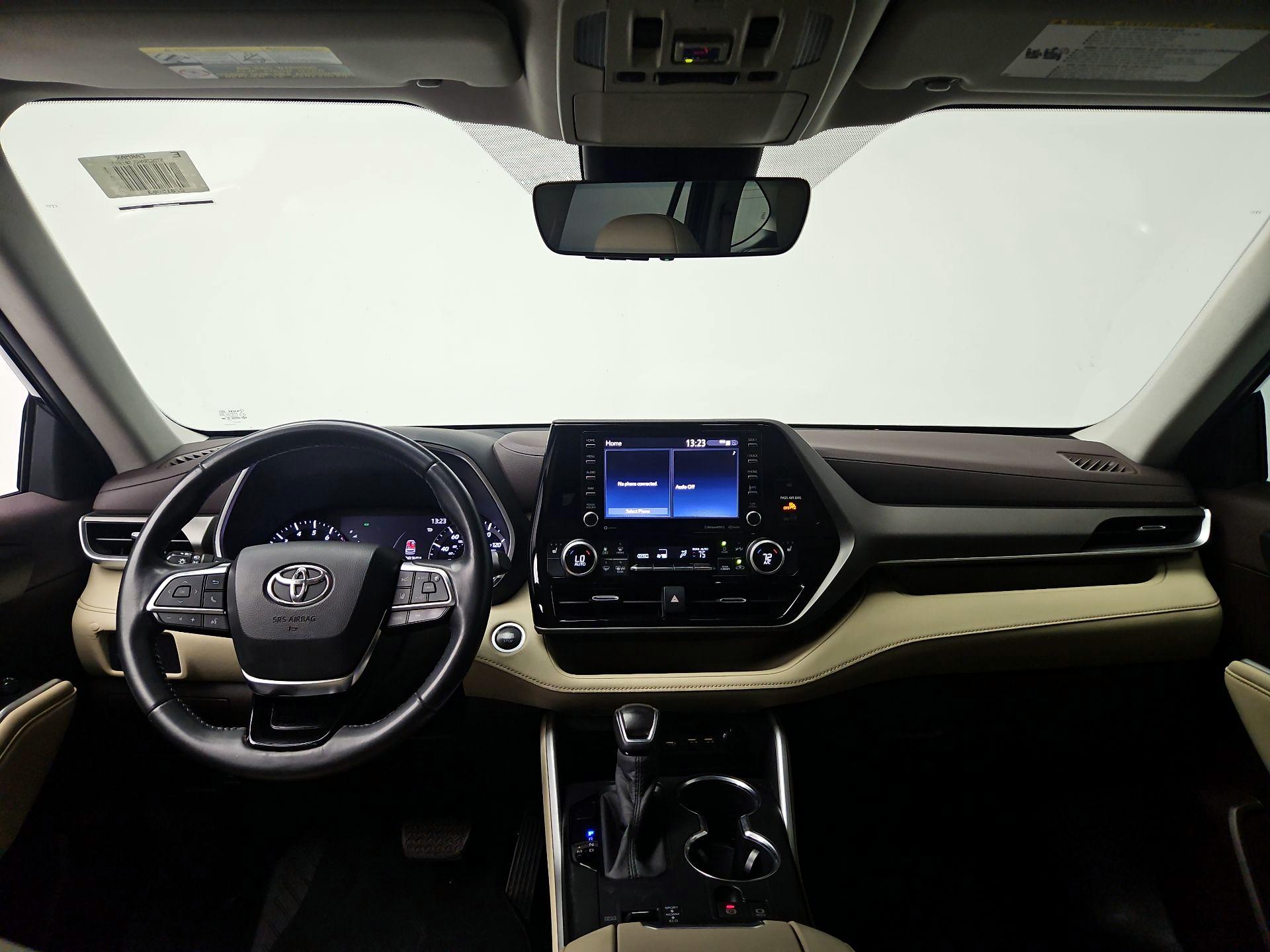 Thumbnail: 2020 Toyota Highlander - 9
