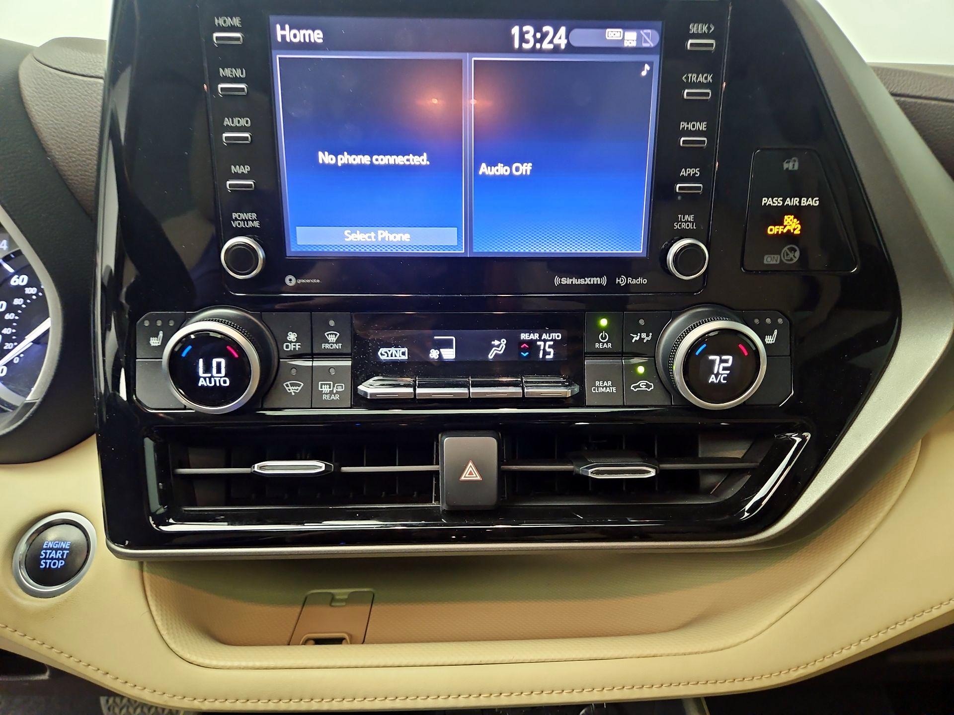 Thumbnail: 2020 Toyota Highlander - 16