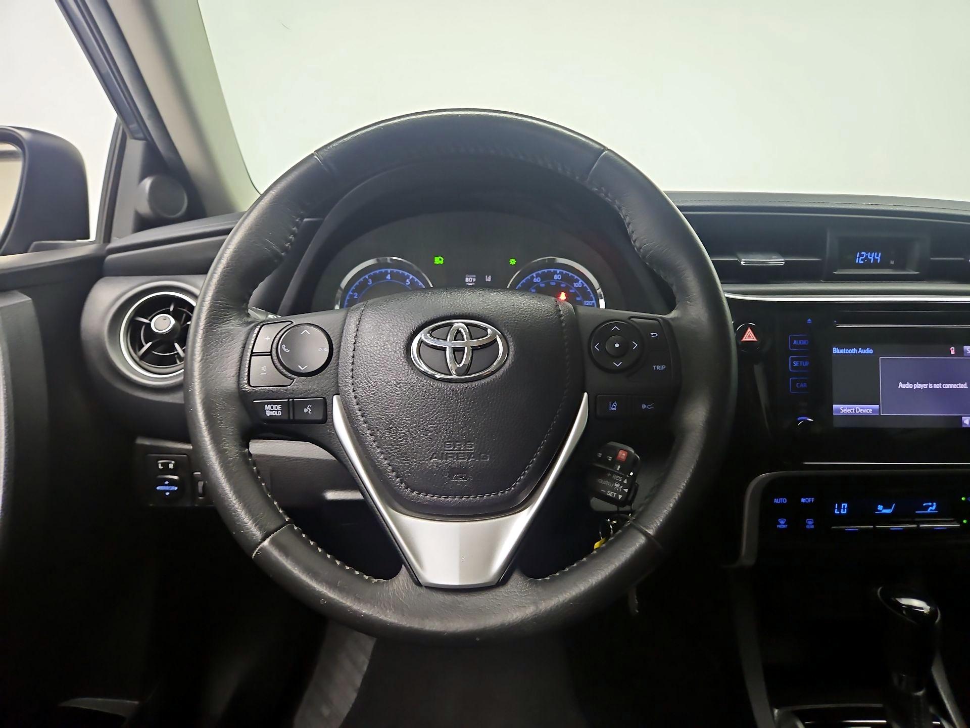 Thumbnail: 2017 Toyota Corolla - 10