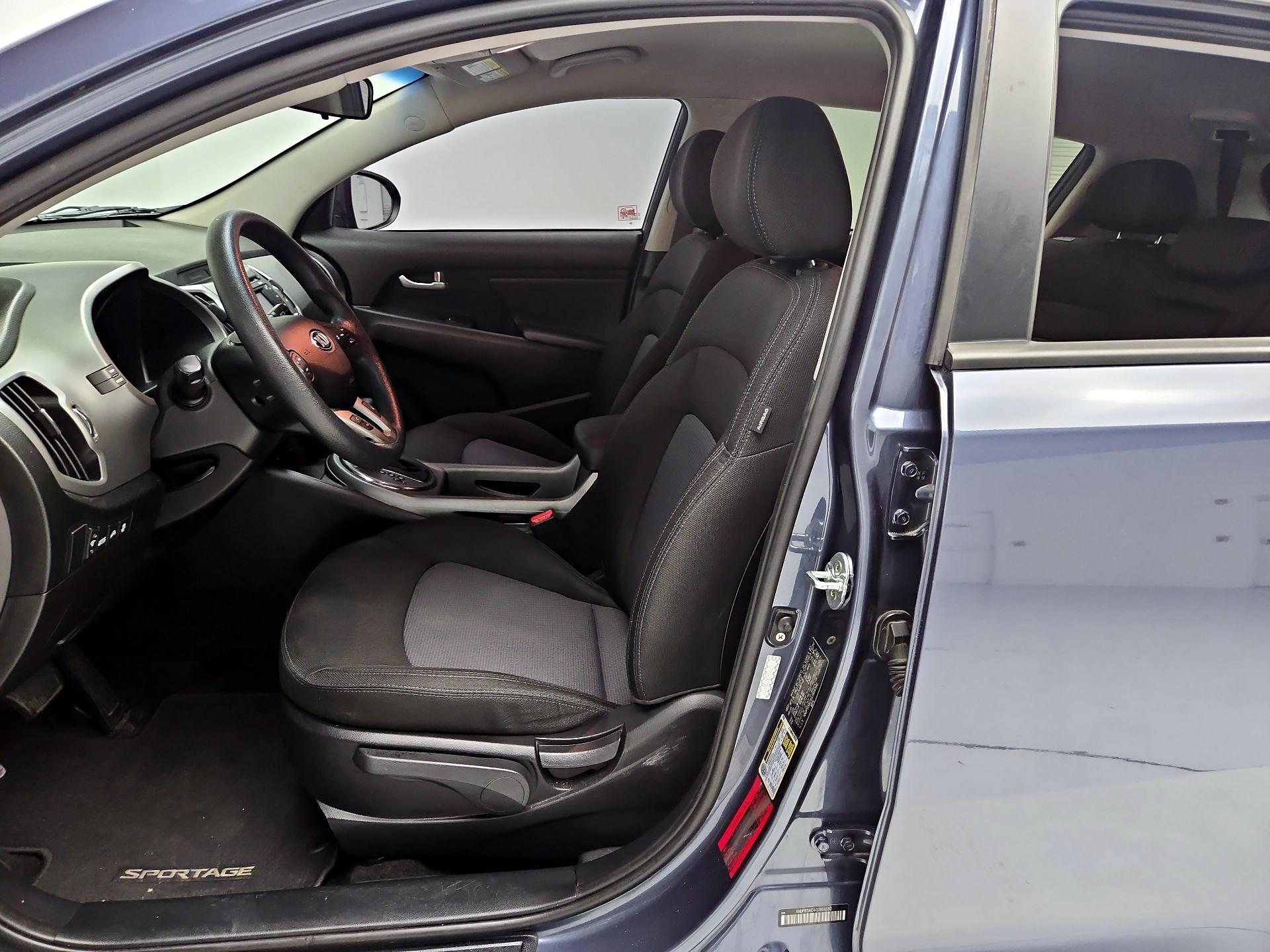 Thumbnail: 2016 Kia Sportage - 11