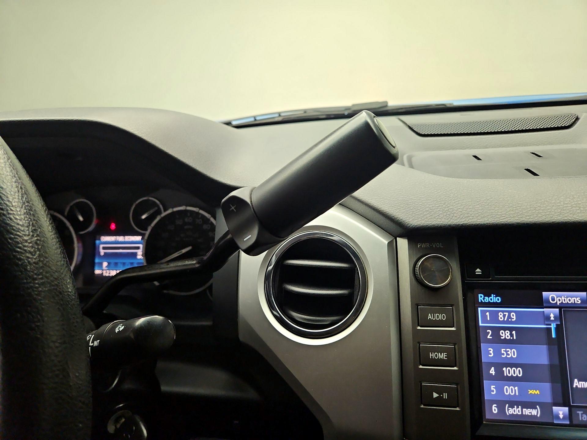 Thumbnail: 2016 Toyota Tundra - 15