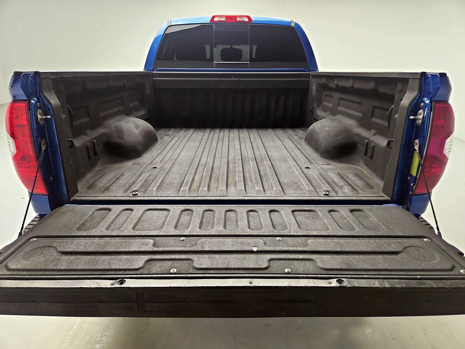 Thumbnail: 2016 Toyota Tundra - 18