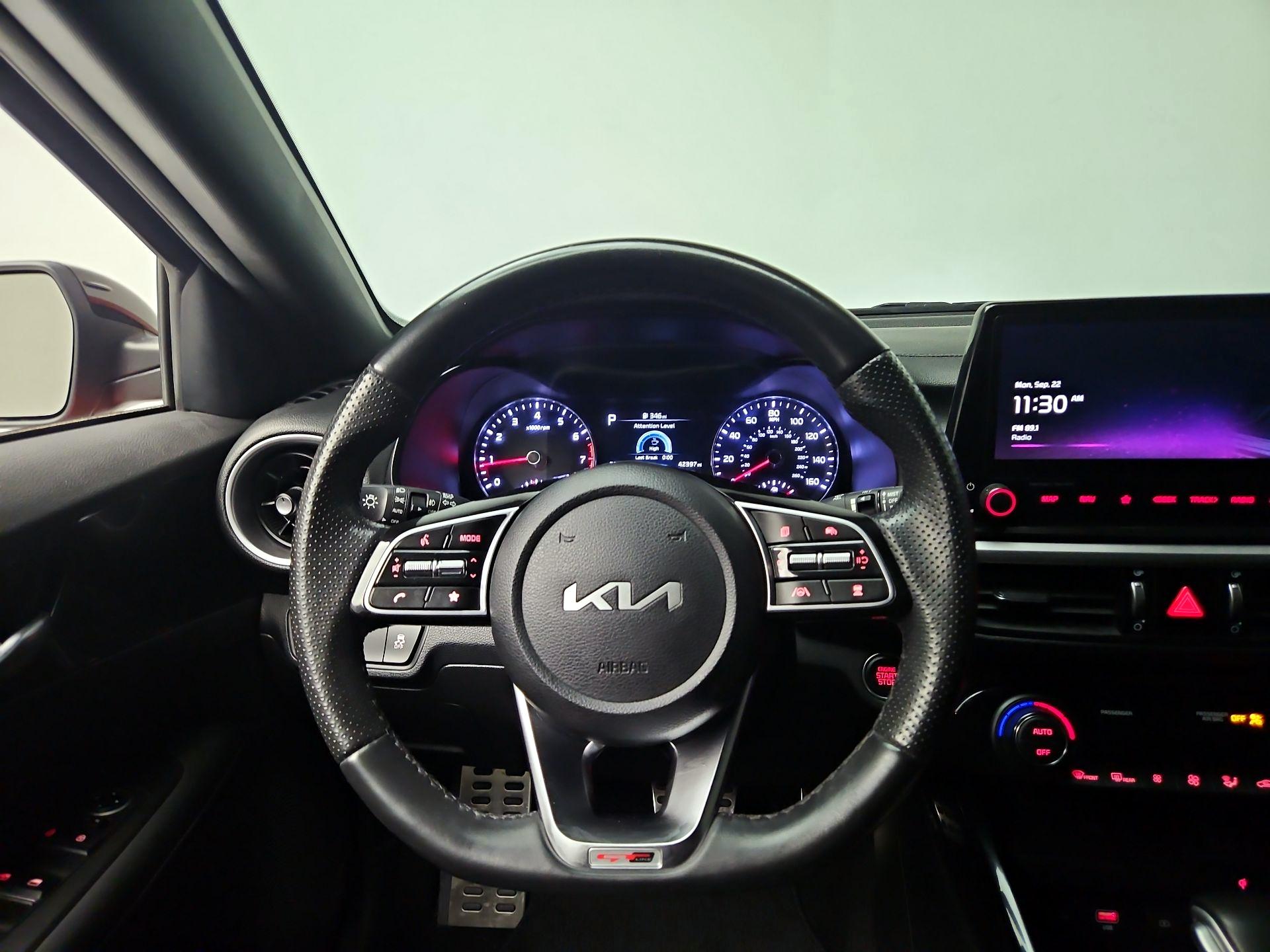 Thumbnail: 2023 Kia Forte - 10