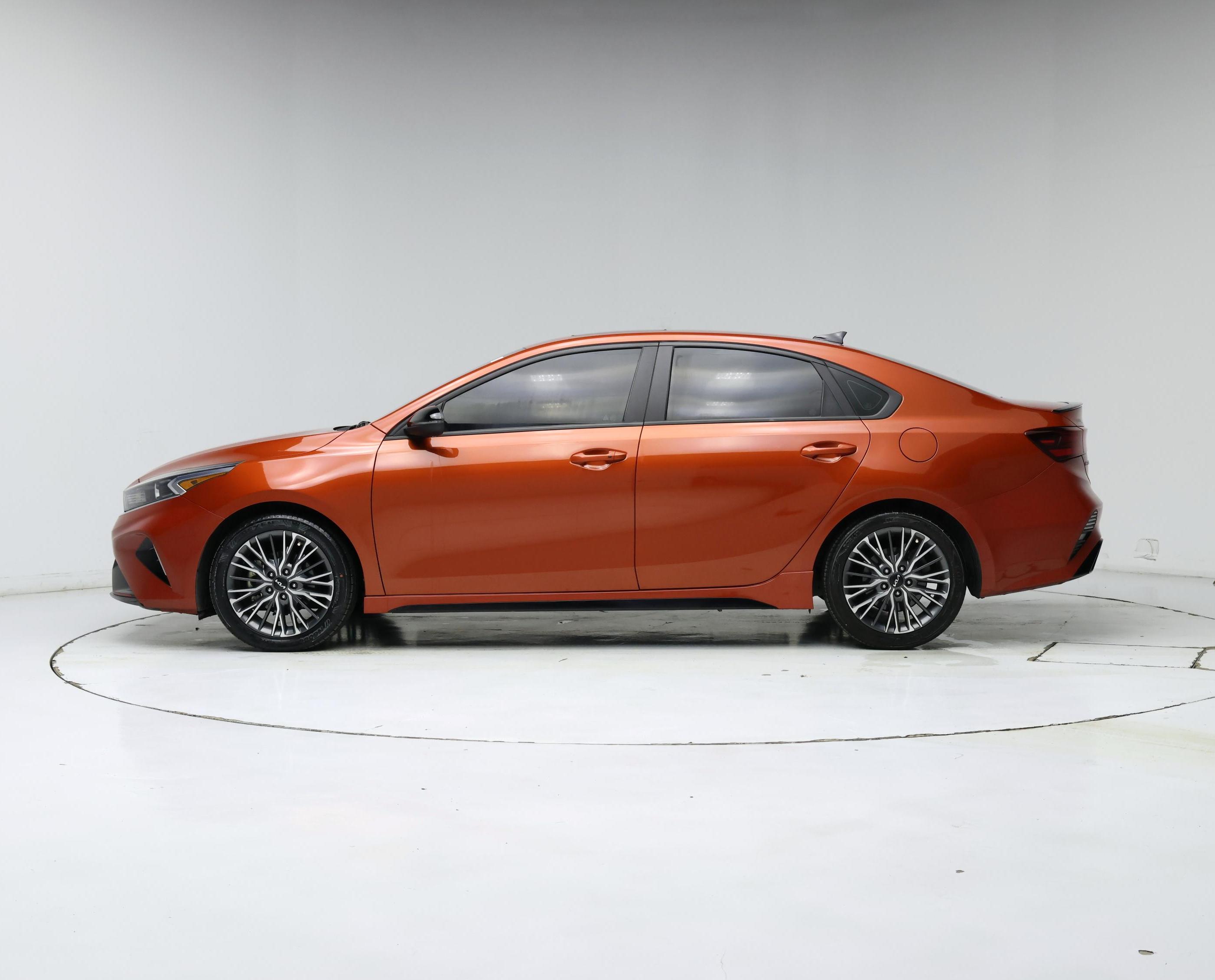 Thumbnail: 2023 Kia Forte - 3