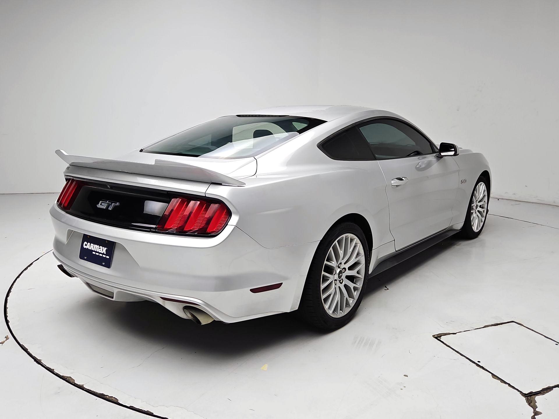 Thumbnail: 2017 Ford Mustang - 5