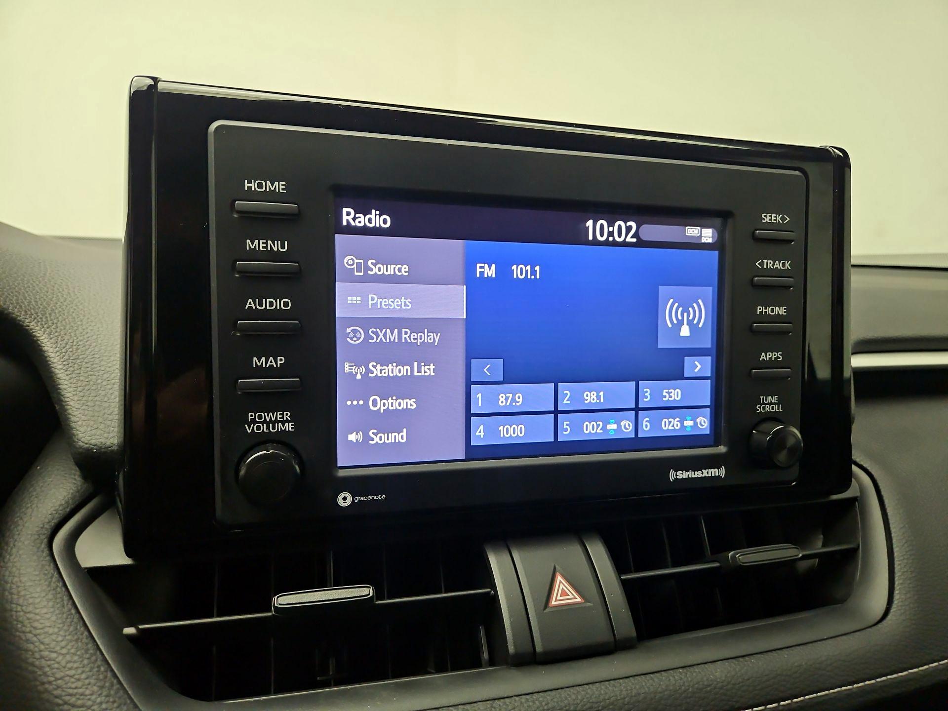 Thumbnail: 2021 Toyota RAV4 - 15