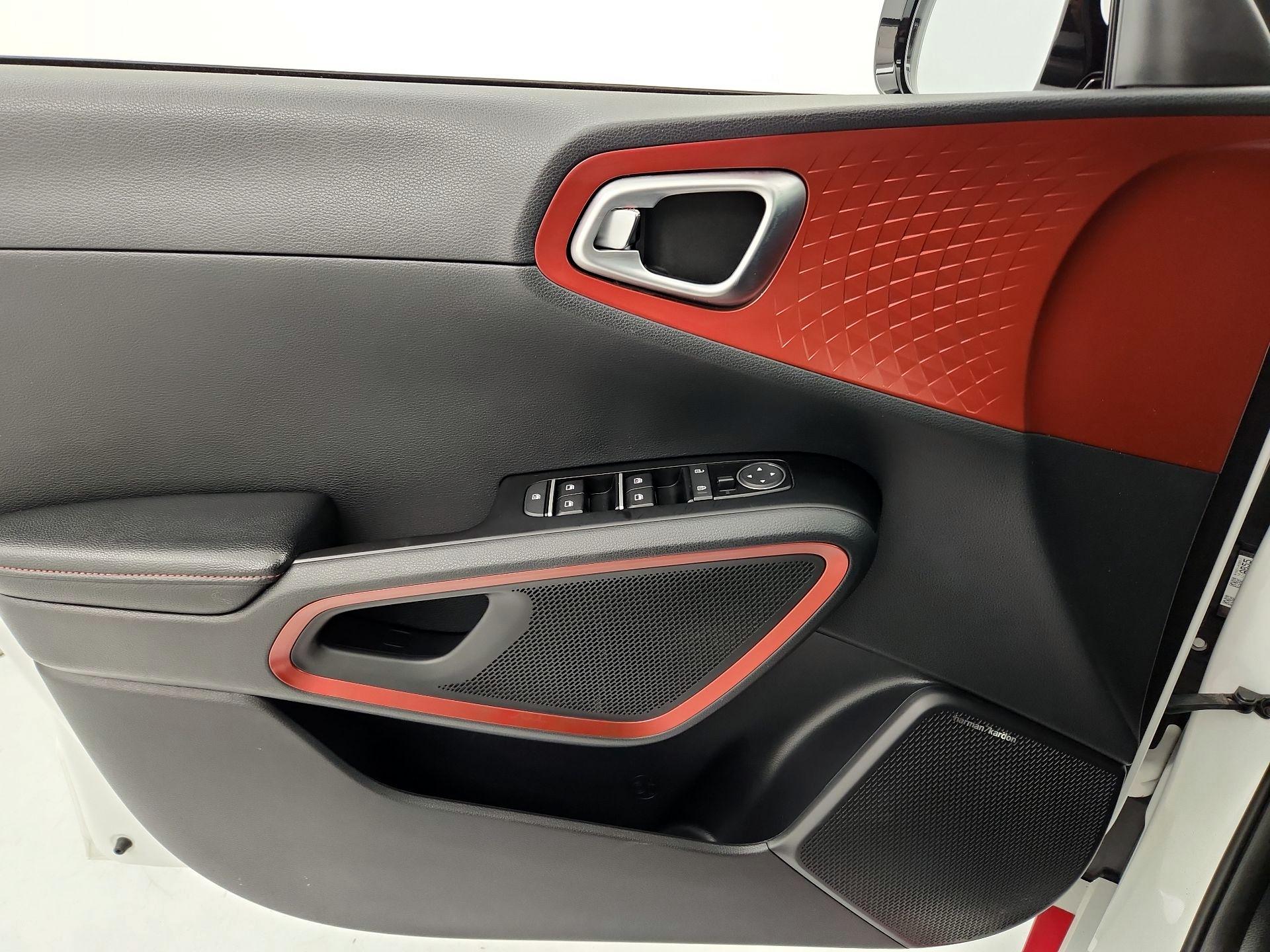 Thumbnail: 2021 Kia Soul - 12