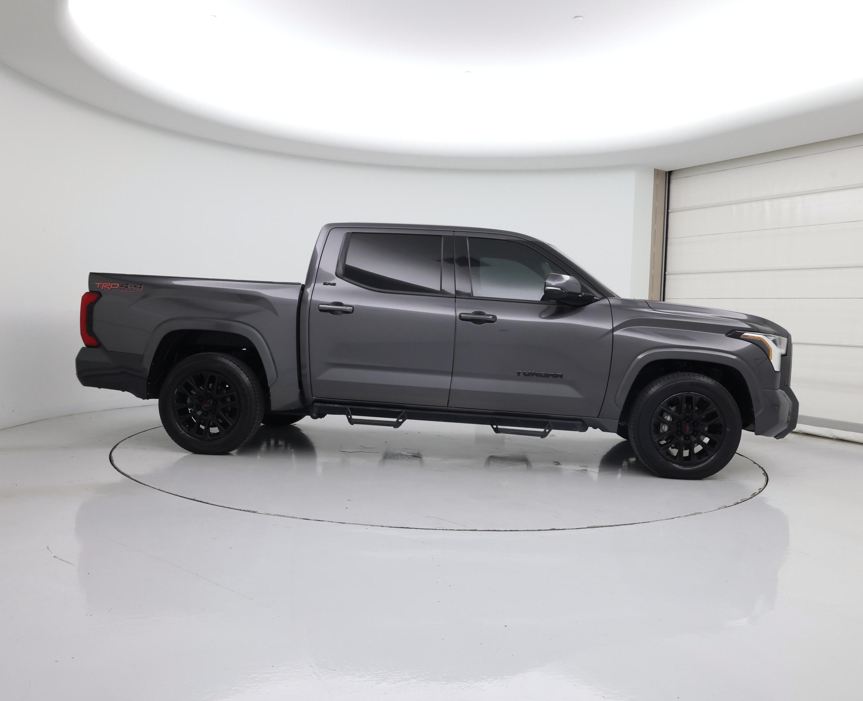Thumbnail: 2022 Toyota Tundra - 7