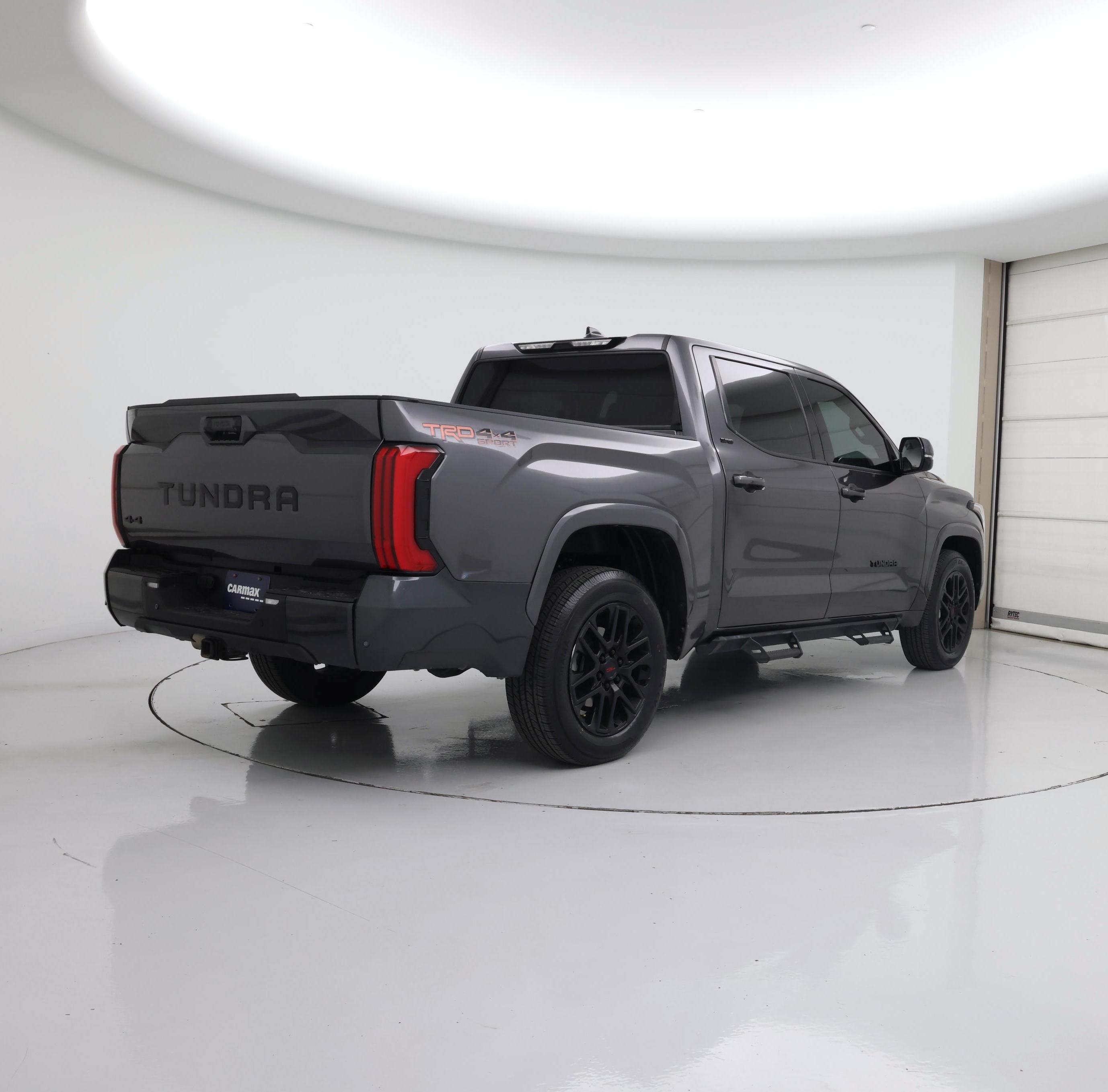 Thumbnail: 2022 Toyota Tundra - 8