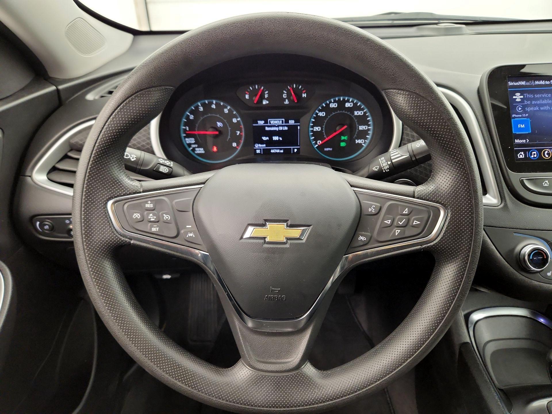 Thumbnail: 2023 Chevrolet Malibu - 10
