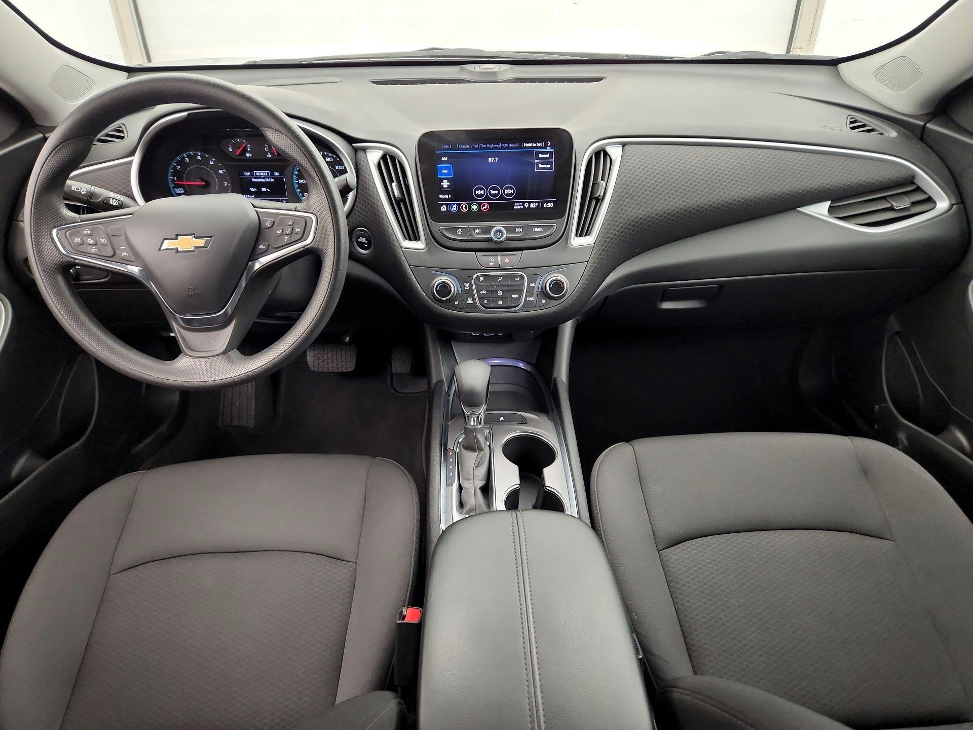 Thumbnail: 2023 Chevrolet Malibu - 9
