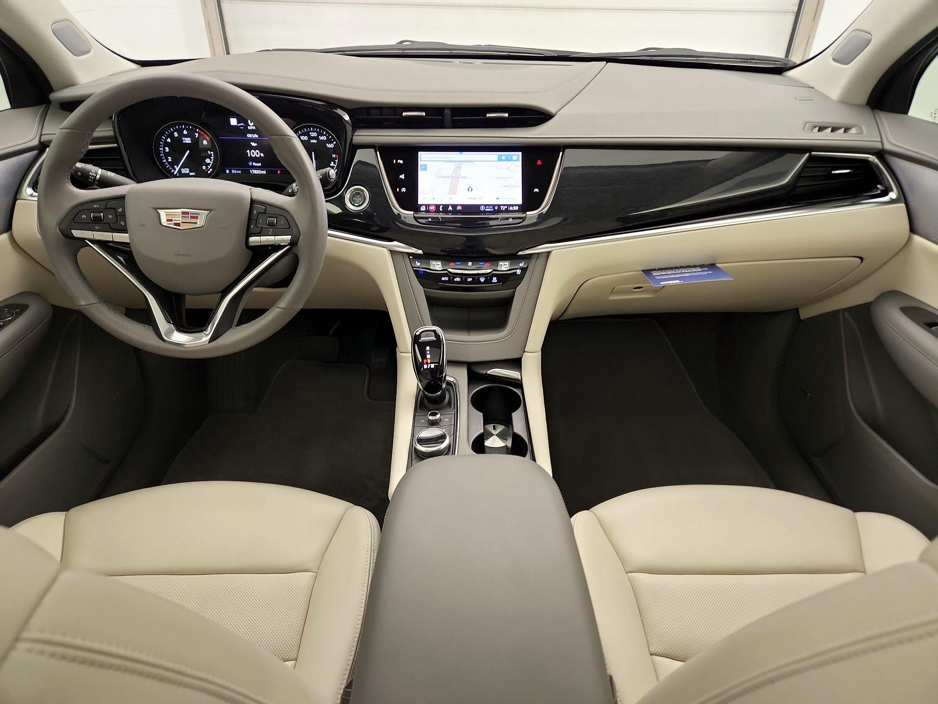 Thumbnail: 2023 Cadillac XT6 - 9