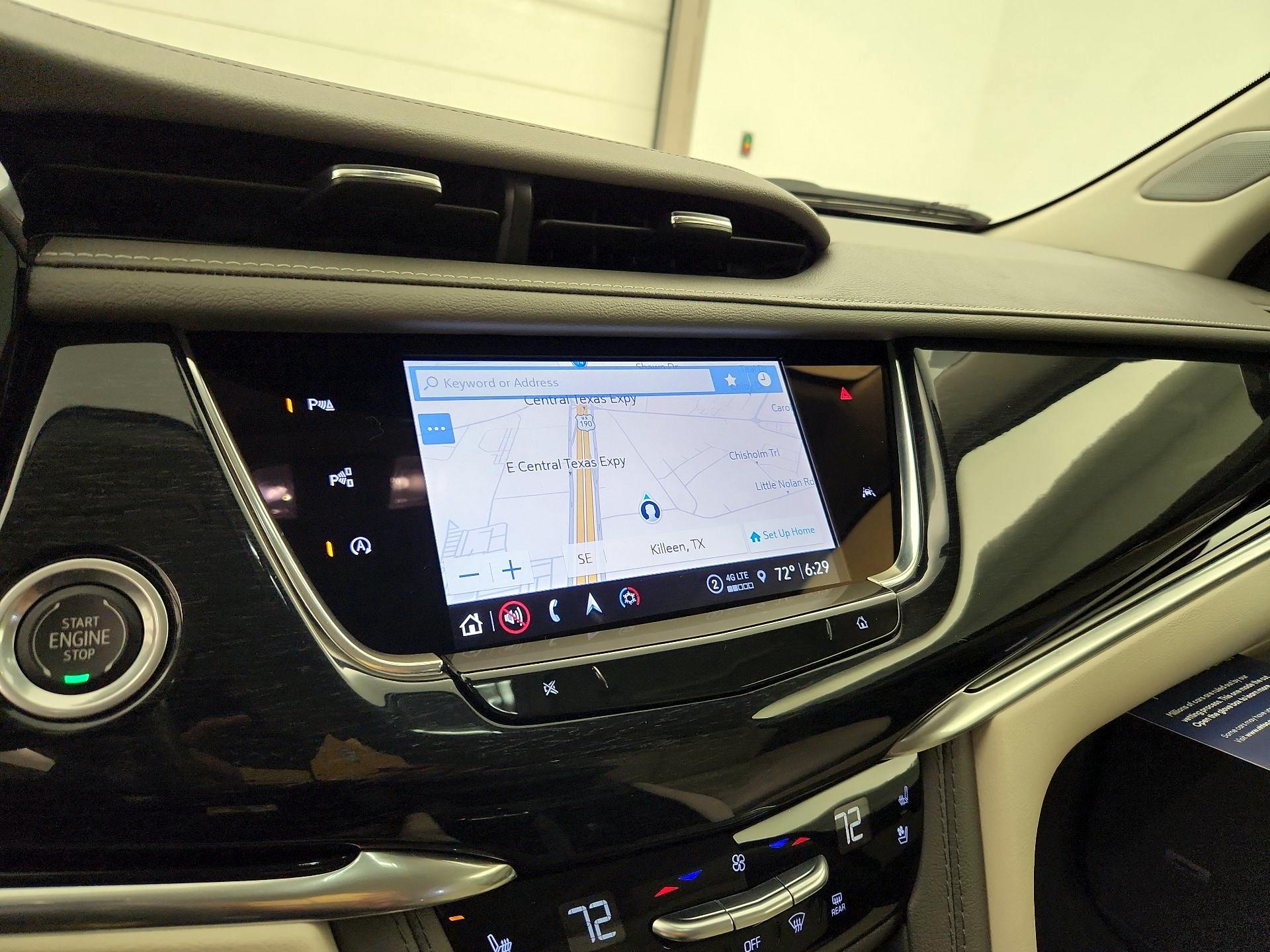 Thumbnail: 2023 Cadillac XT6 - 14