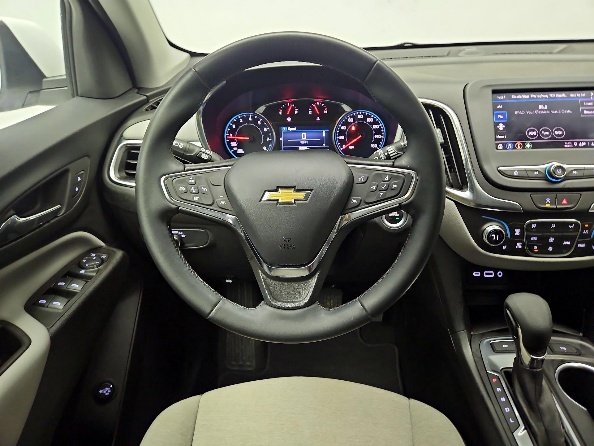 Thumbnail: 2023 Chevrolet Equinox - 10