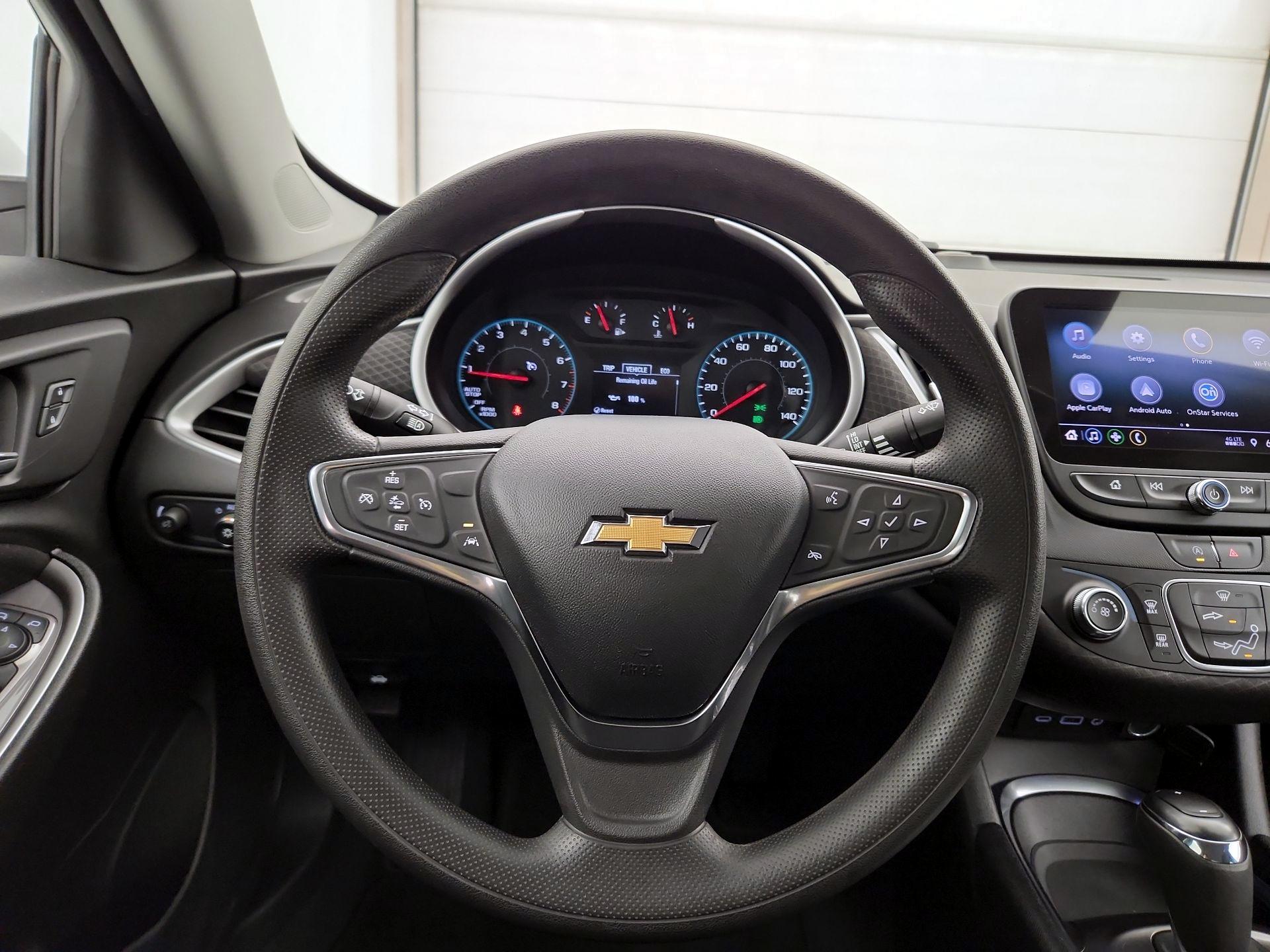Thumbnail: 2020 Chevrolet Malibu - 10