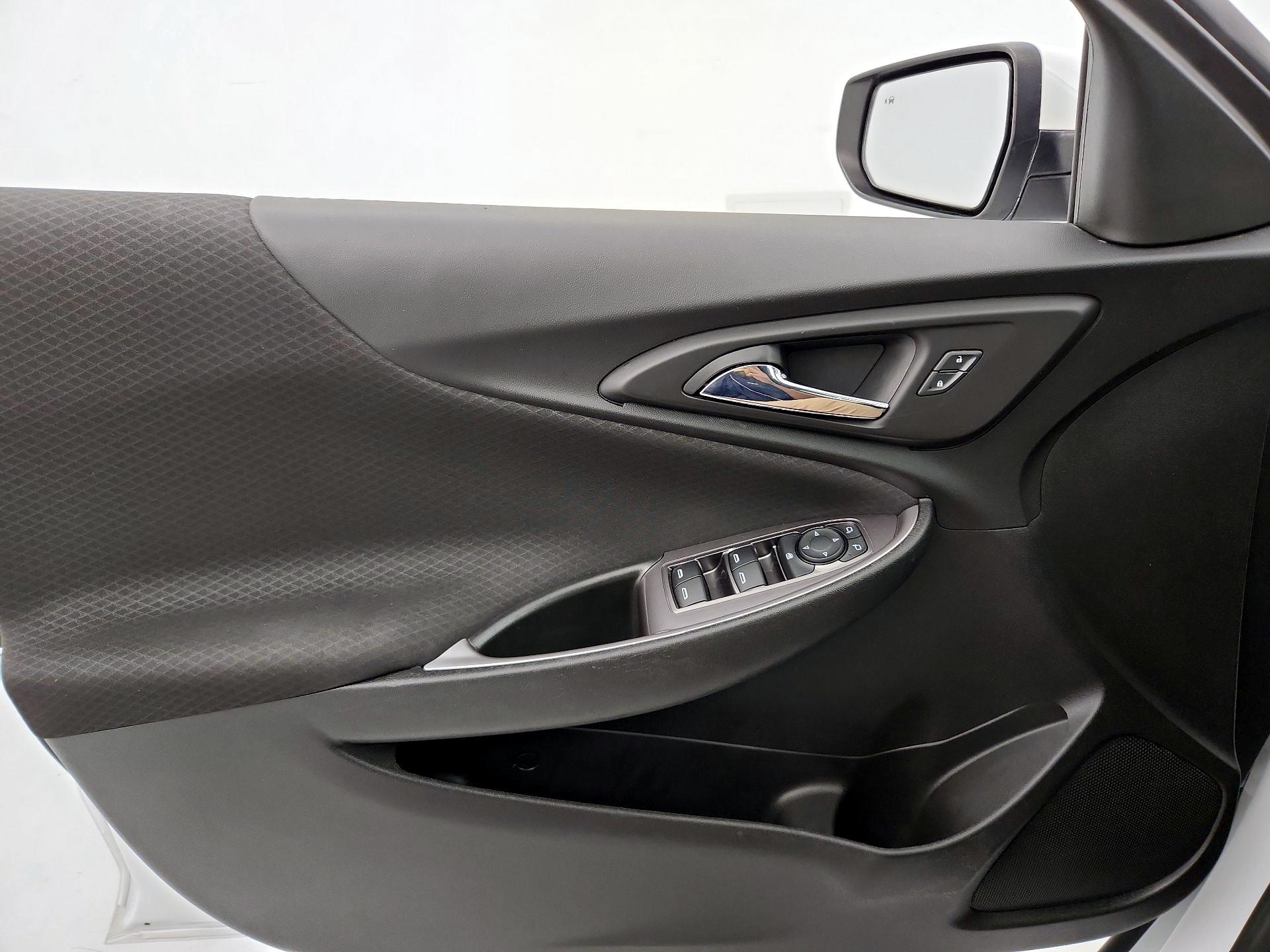 Thumbnail: 2020 Chevrolet Malibu - 12
