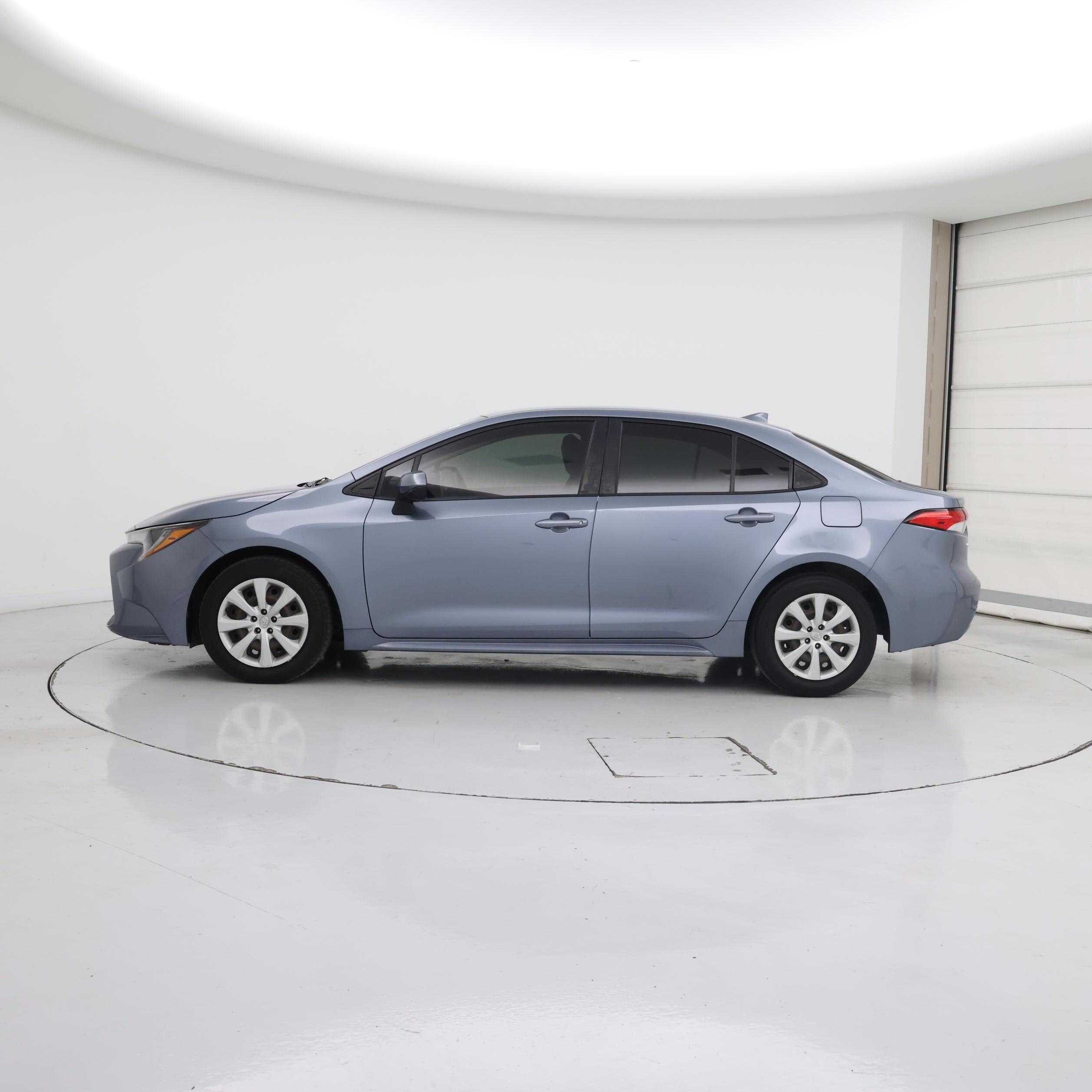 Thumbnail: 2021 Toyota Corolla - 3