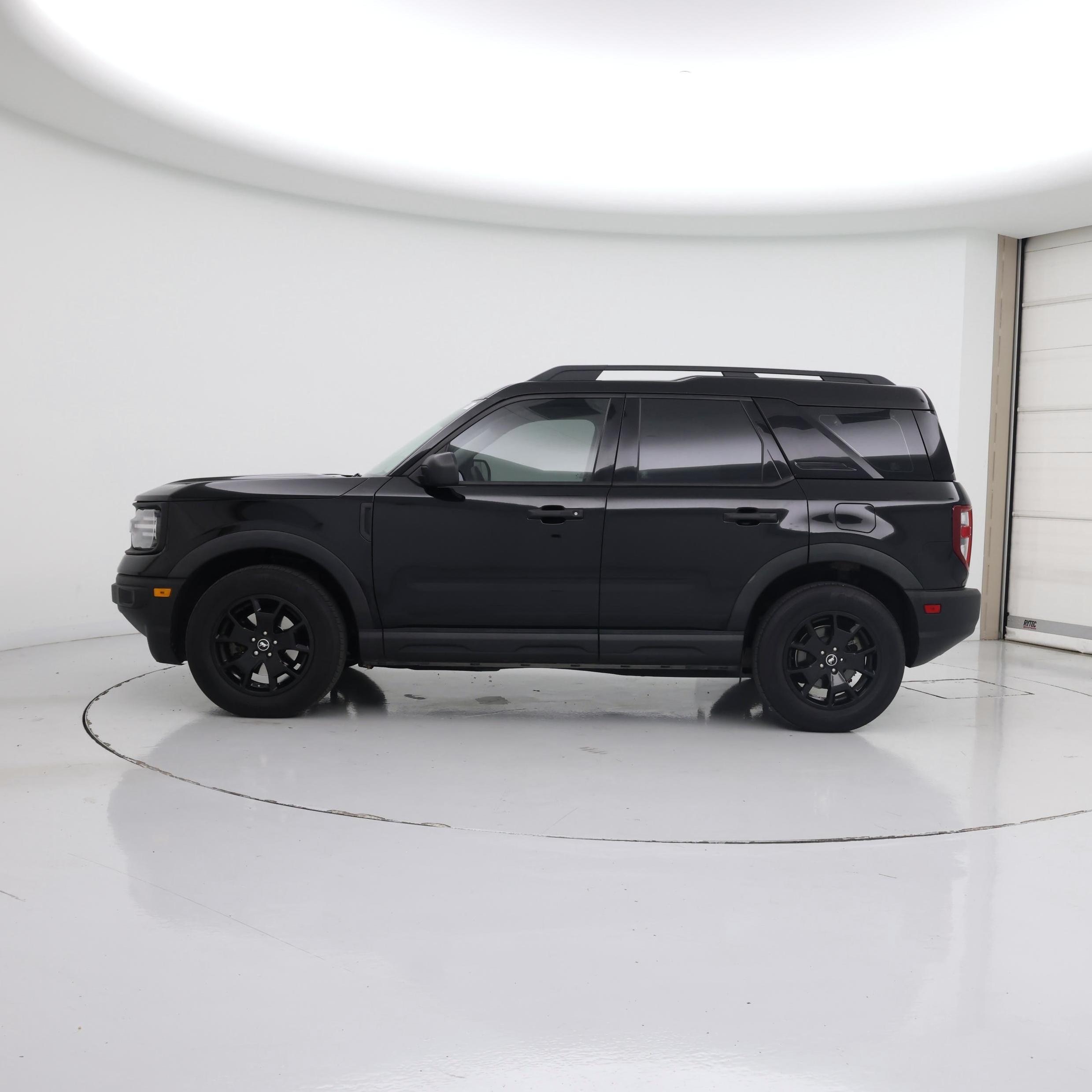 Thumbnail: 2021 Ford Bronco Sport - 3