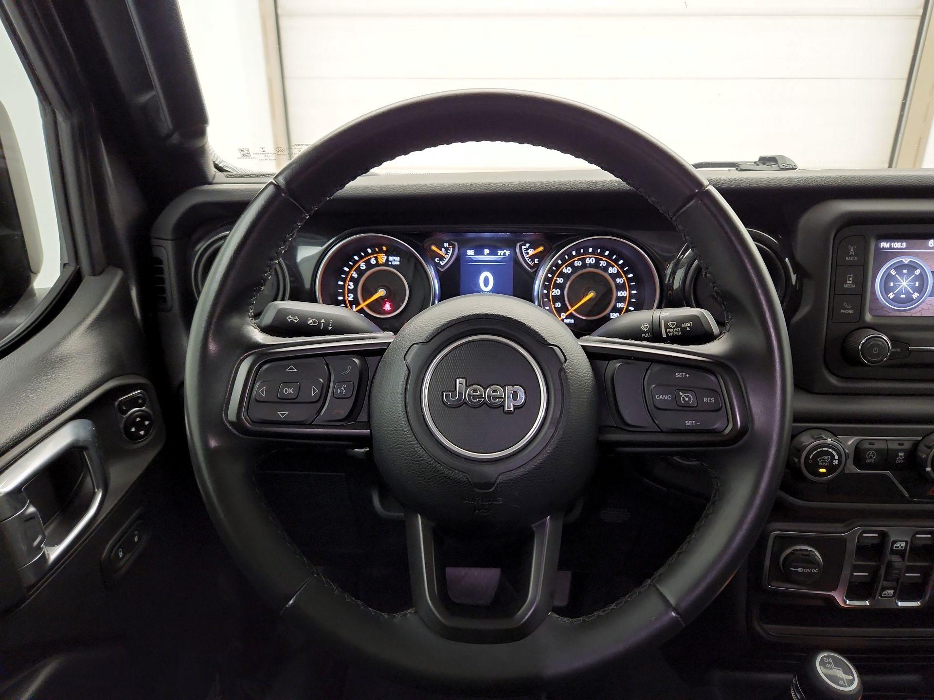 Thumbnail: 2020 Jeep Gladiator - 10