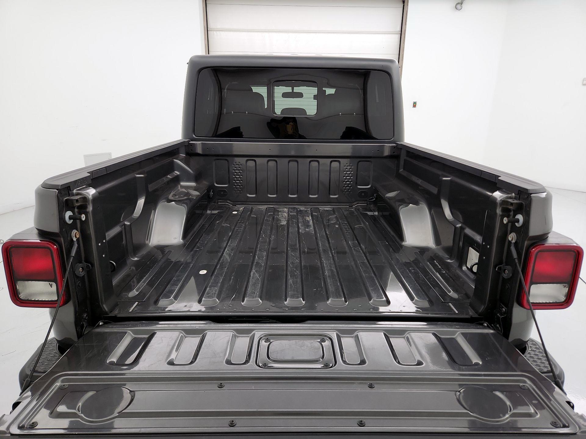 Thumbnail: 2020 Jeep Gladiator - 20