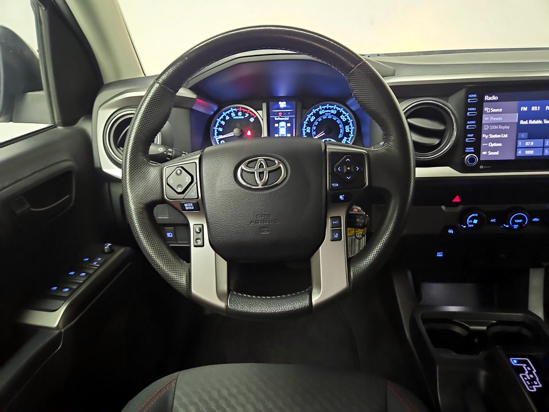 Thumbnail: 2022 Toyota Tacoma - 10