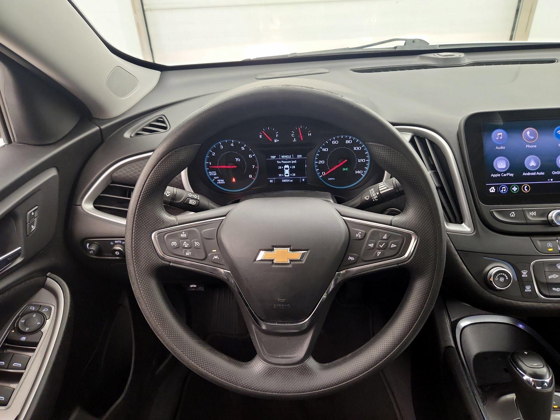Thumbnail: 2020 Chevrolet Malibu - 10