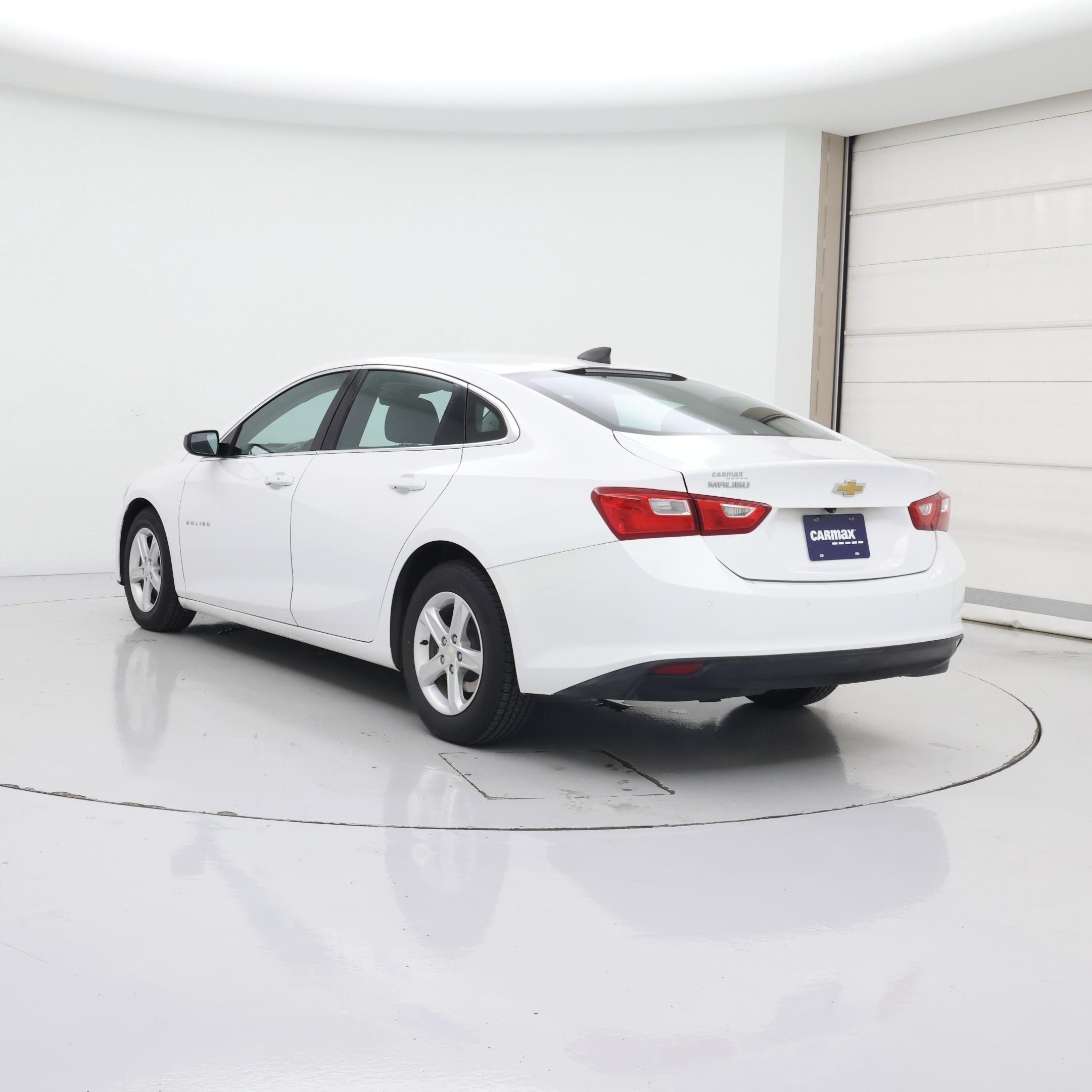 Thumbnail: 2020 Chevrolet Malibu - 2