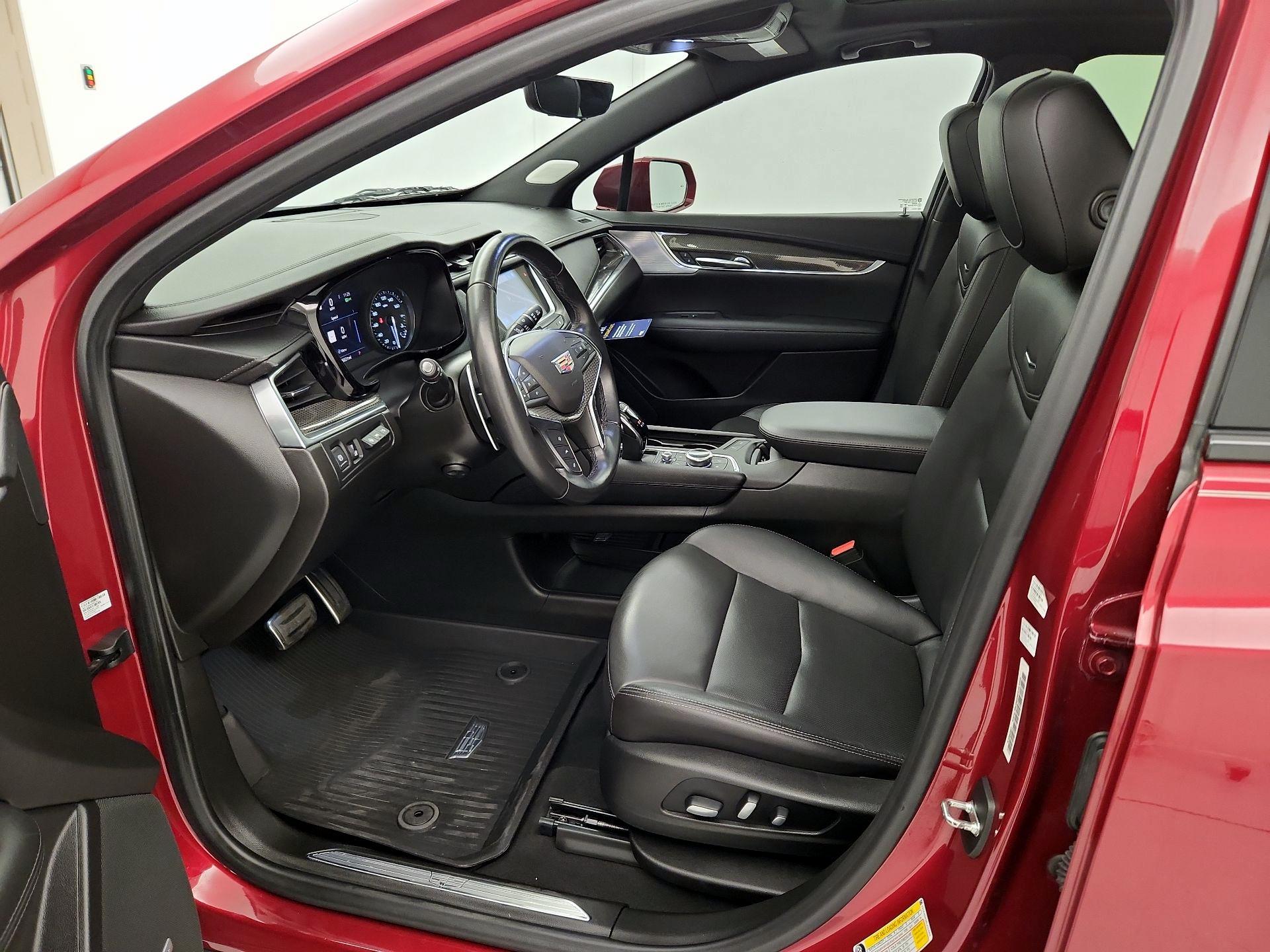 Thumbnail: 2020 Cadillac XT5 - 11