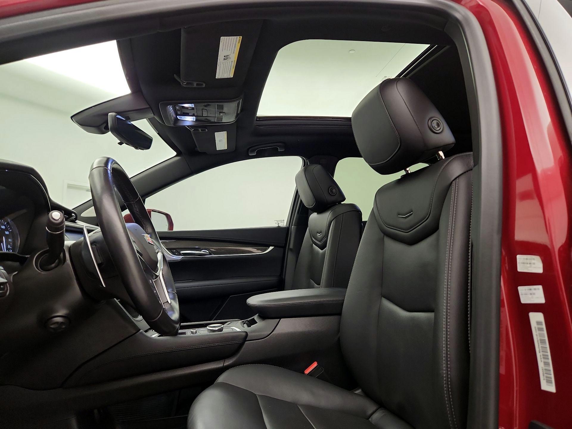 Thumbnail: 2020 Cadillac XT5 - 20