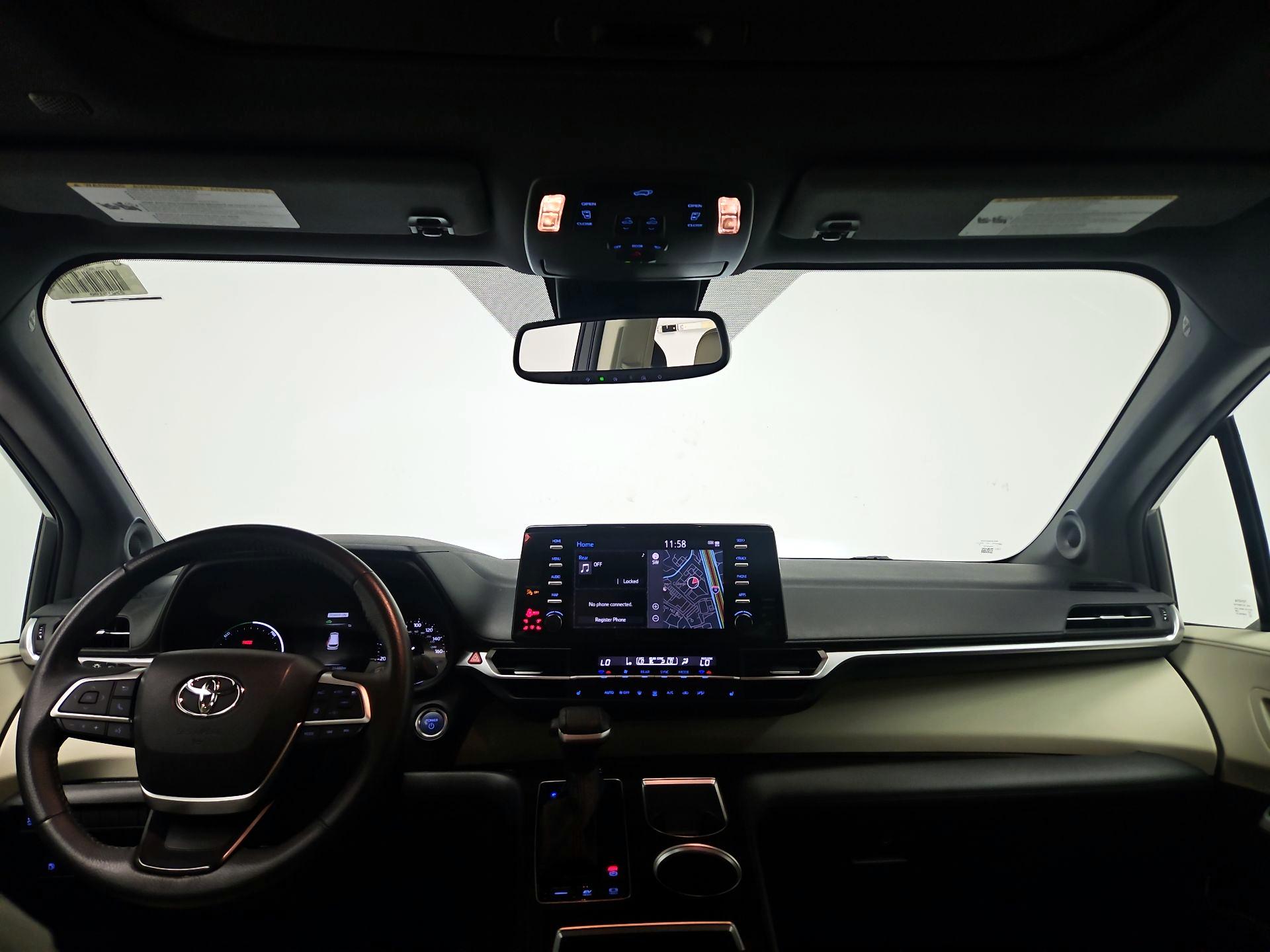 Thumbnail: 2023 Toyota Sienna - 9