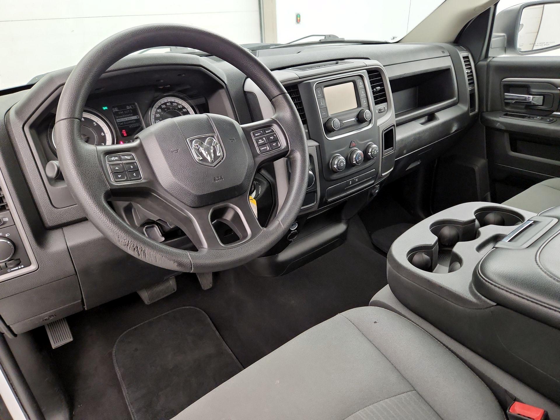 Thumbnail: 2022 RAM 1500 Classic - 9