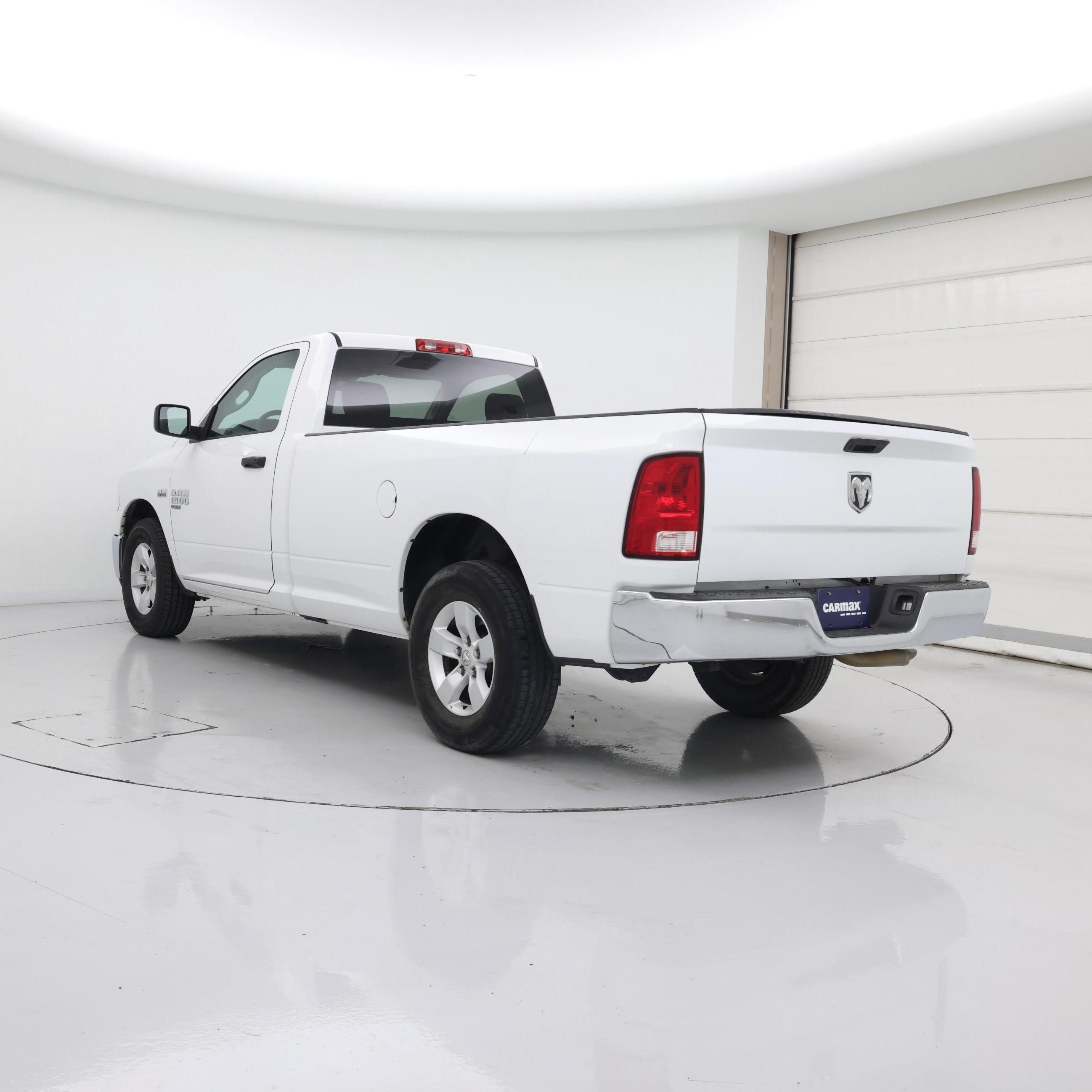 Thumbnail: 2022 RAM 1500 Classic - 2