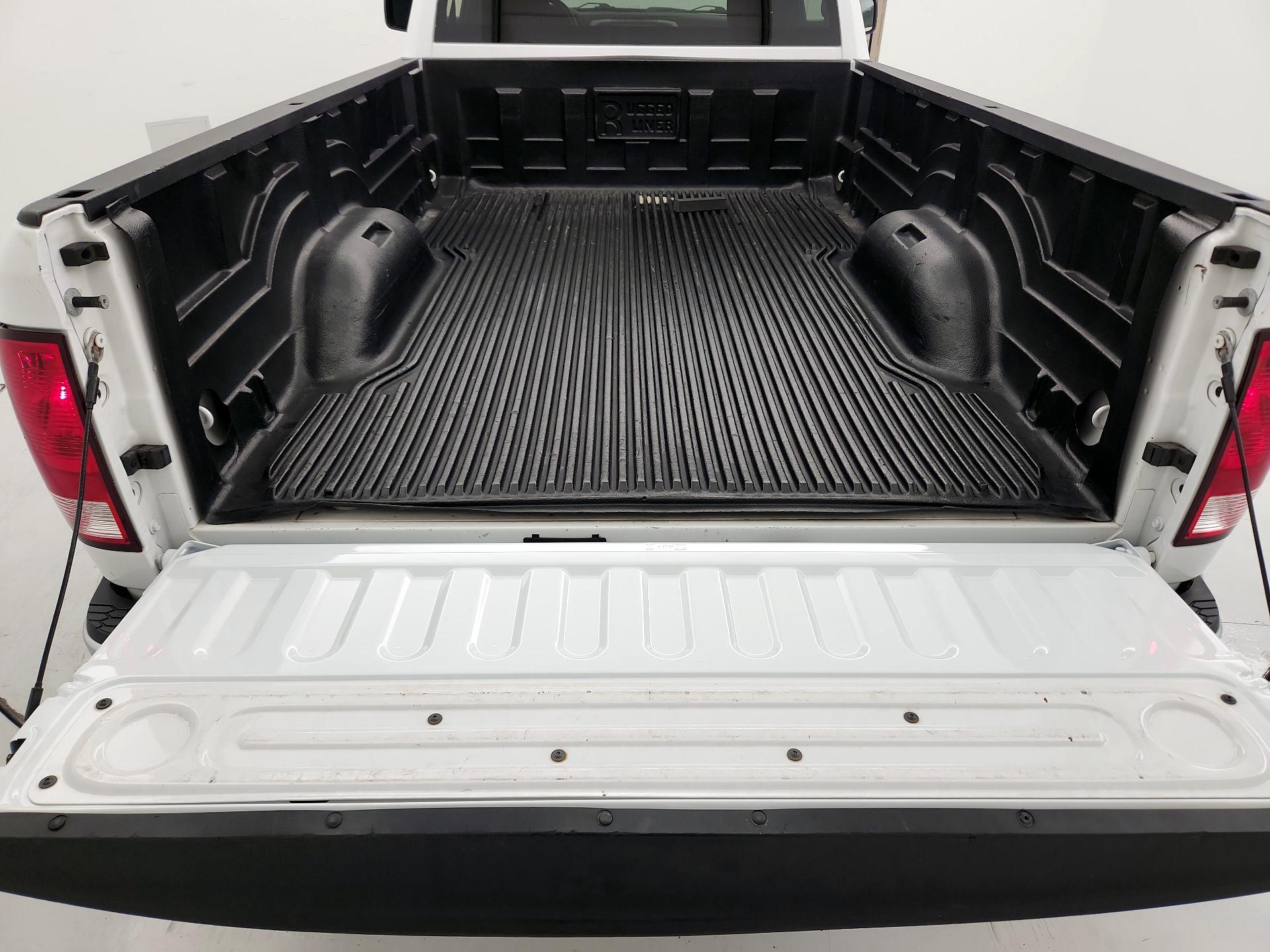 Thumbnail: 2022 RAM 1500 Classic - 19