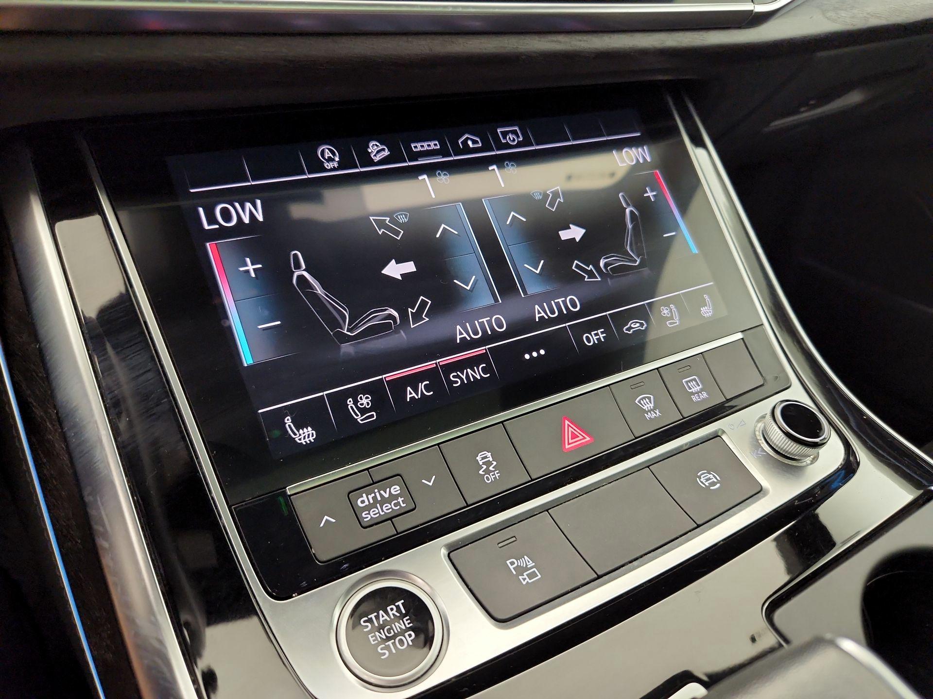 Thumbnail: 2023 Audi Q7 - 17