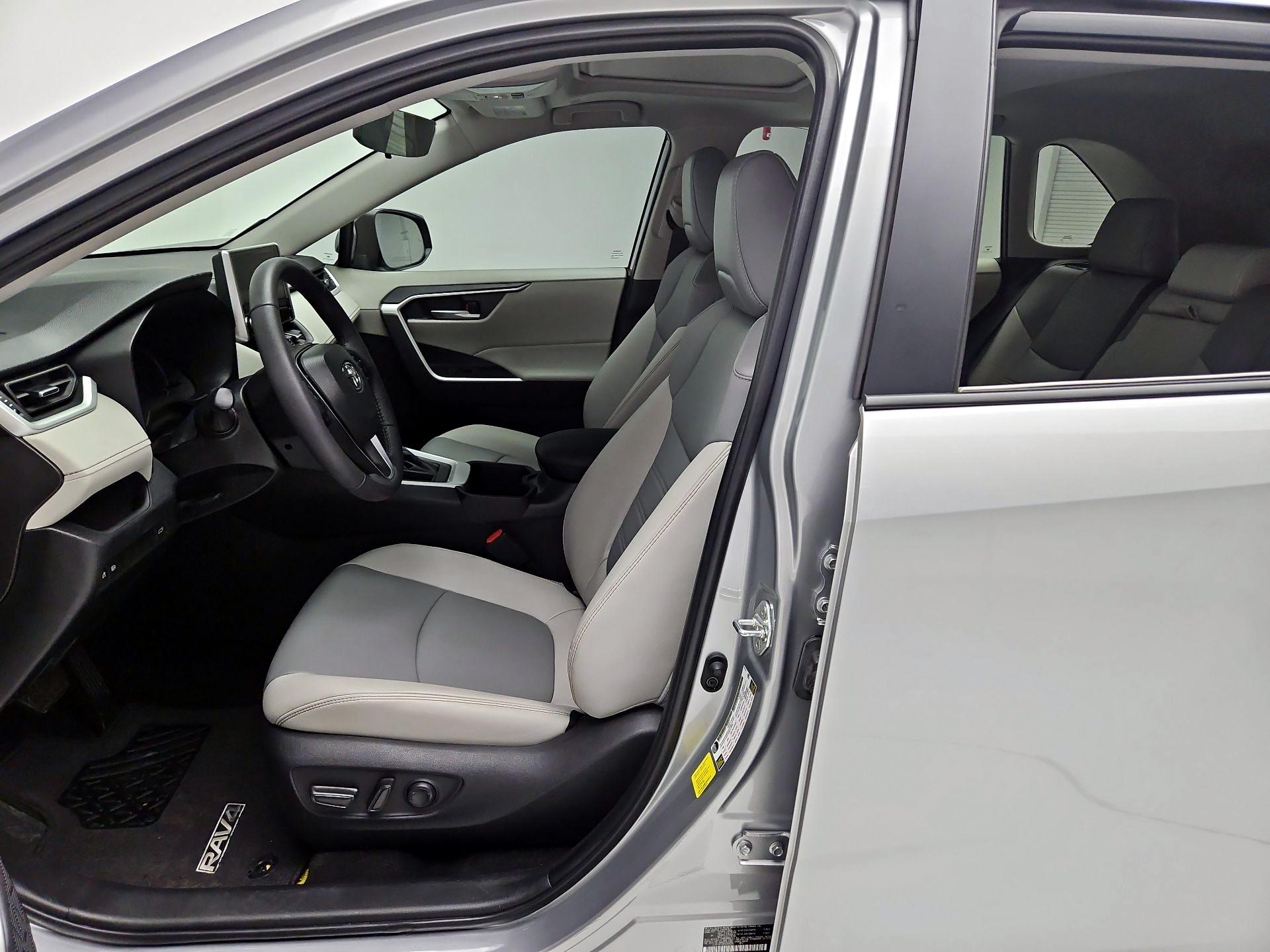 Thumbnail: 2023 Toyota RAV4 - 11