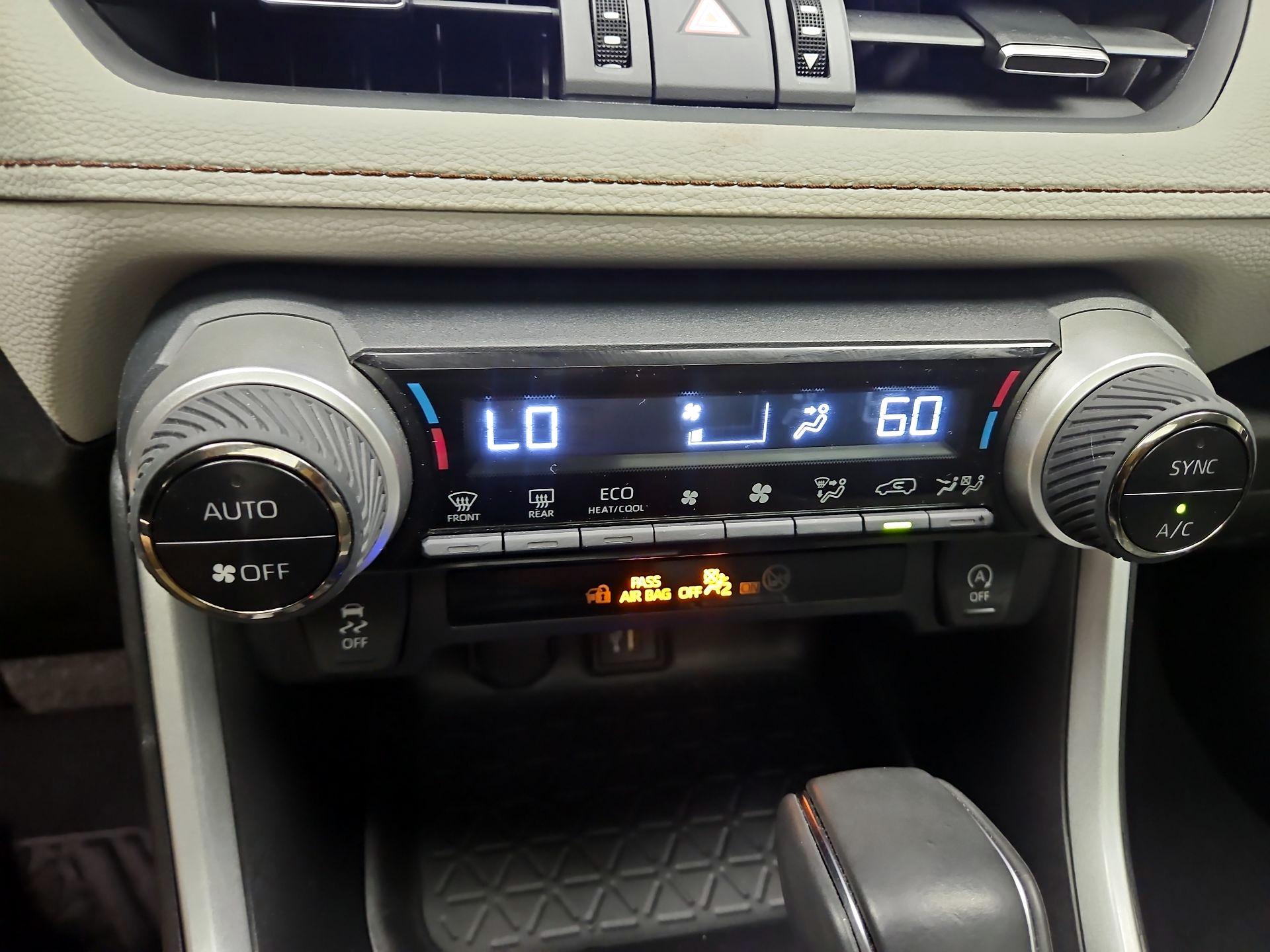 Thumbnail: 2023 Toyota RAV4 - 16